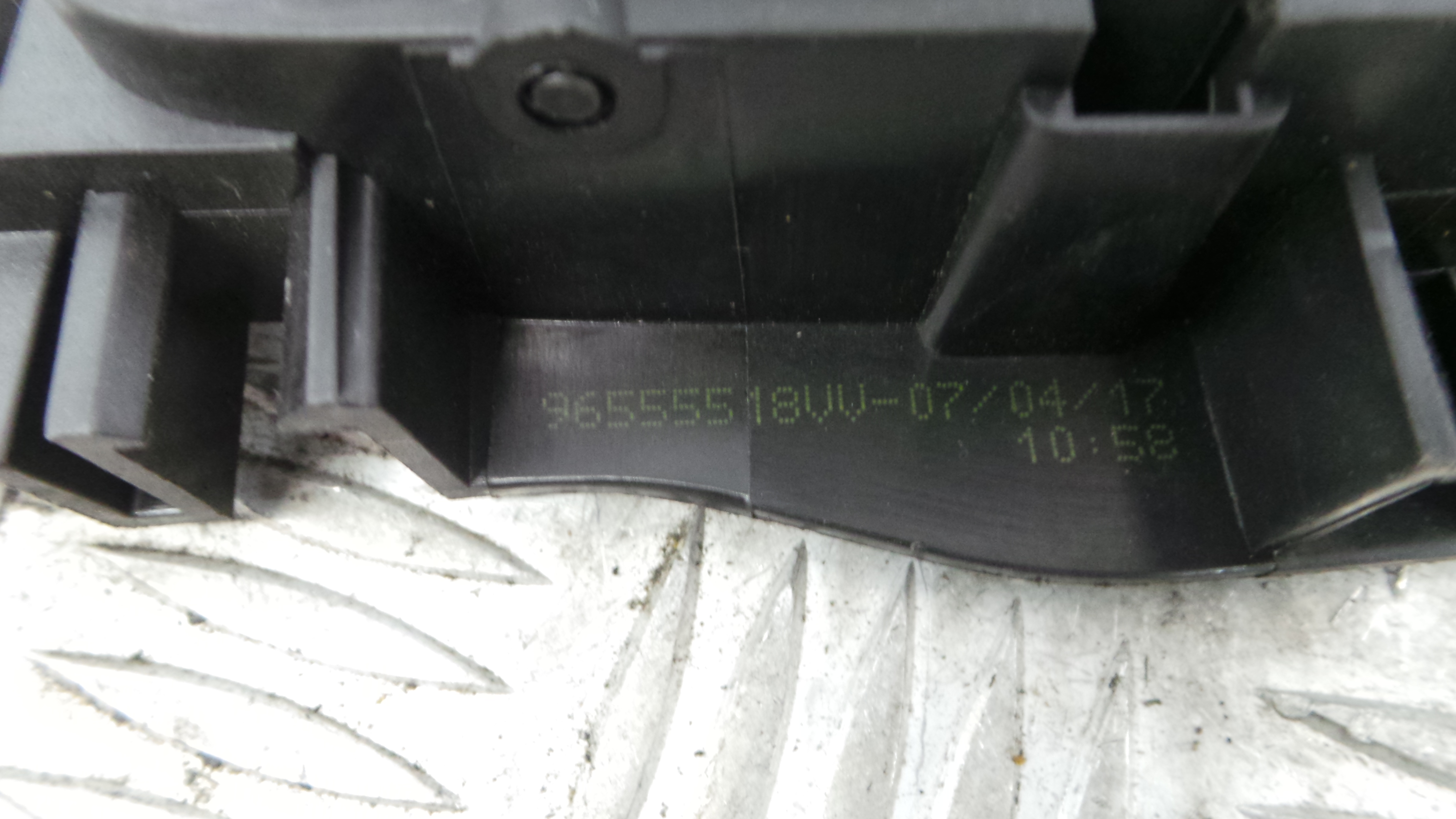 Puxador Interior Frente Esquerdo 96555518VV - PEUGEOT 208 I (CA_, CC_)-36640540