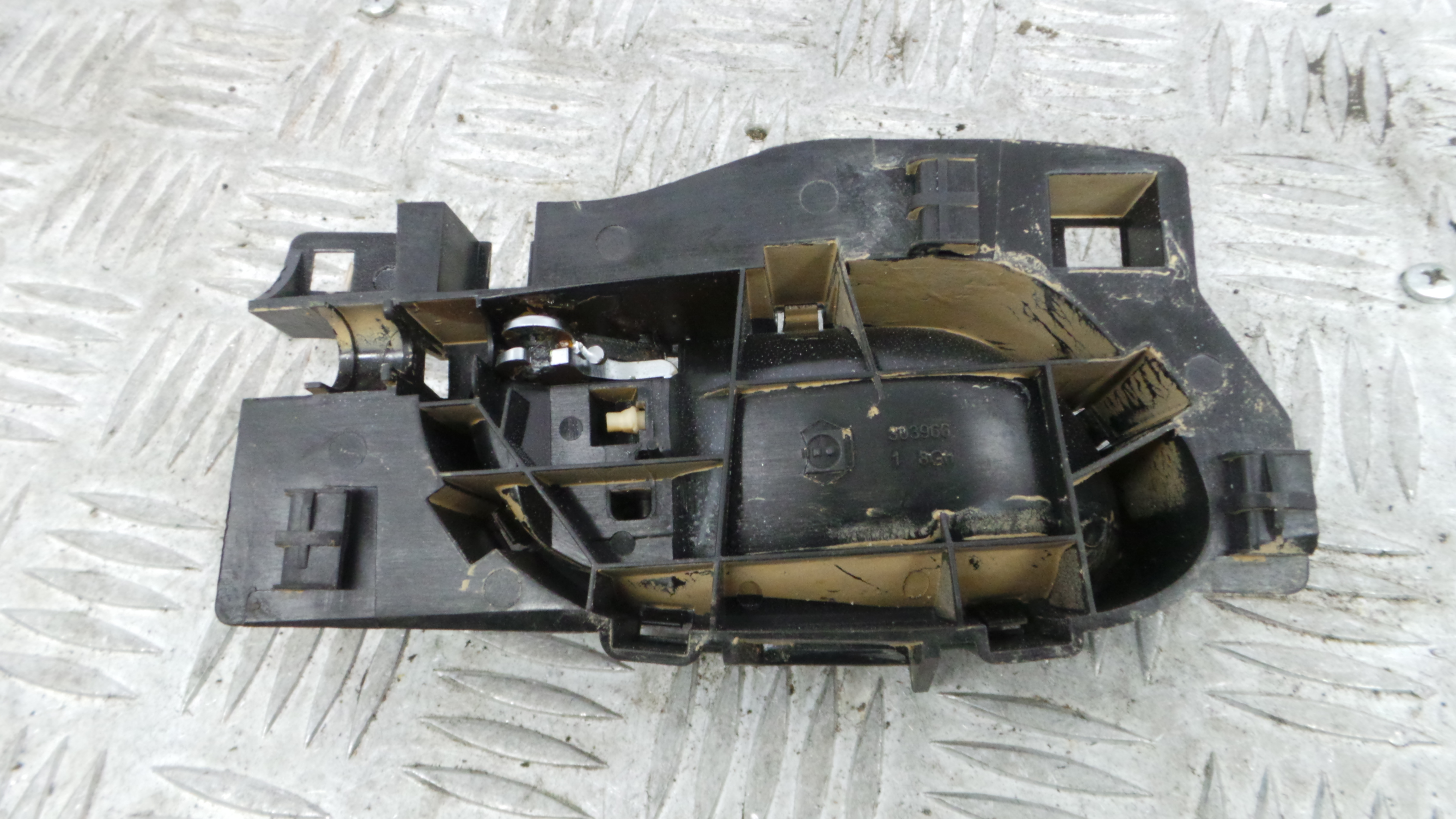 Puxador Interior Frente Esquerdo 96555518VV - PEUGEOT 208 I (CA_, CC_)-36640575