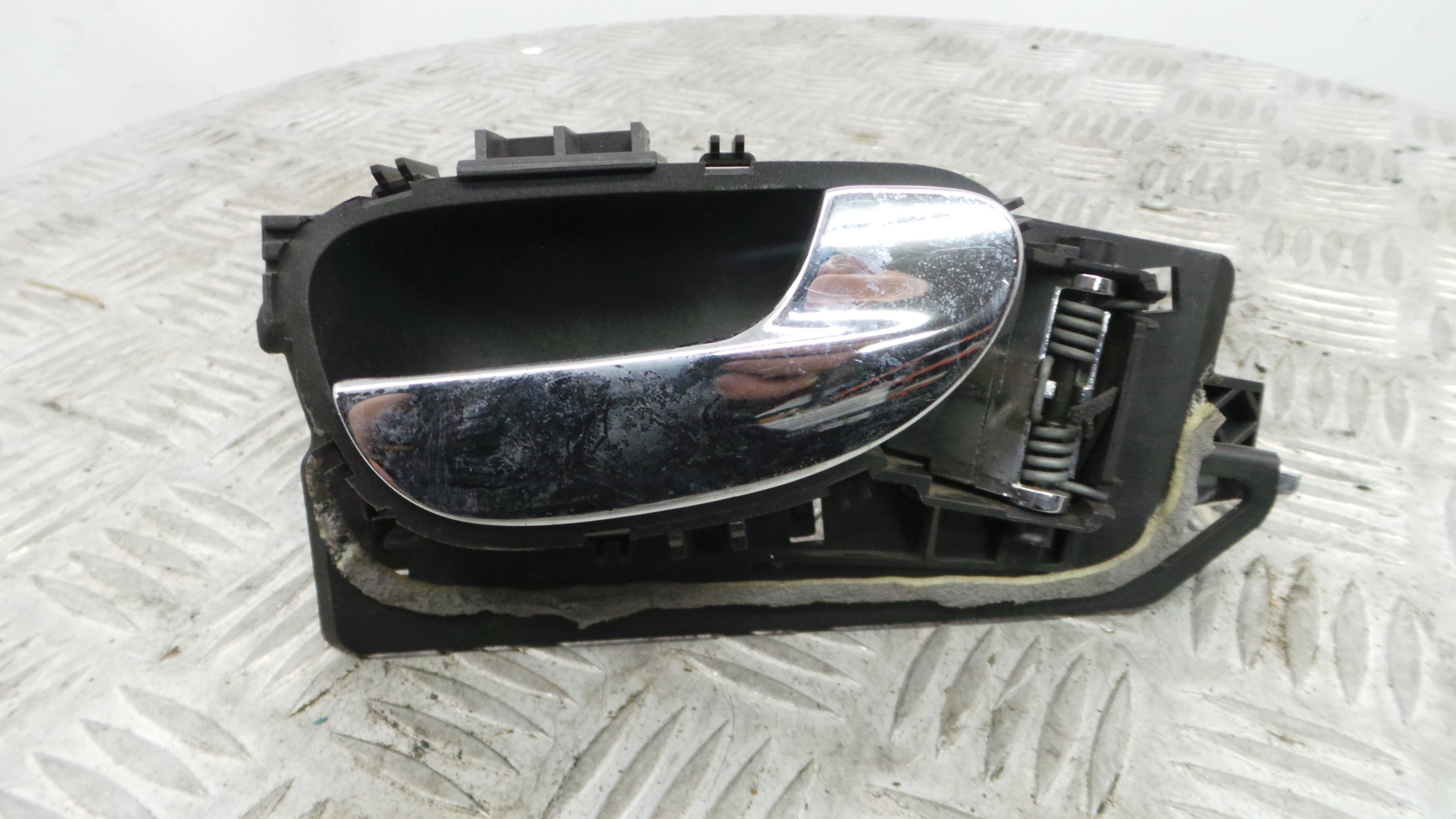 Puxador Interior Frente Esquerdo 9643604477 - PEUGEOT 307 (3A/C)-36640582
