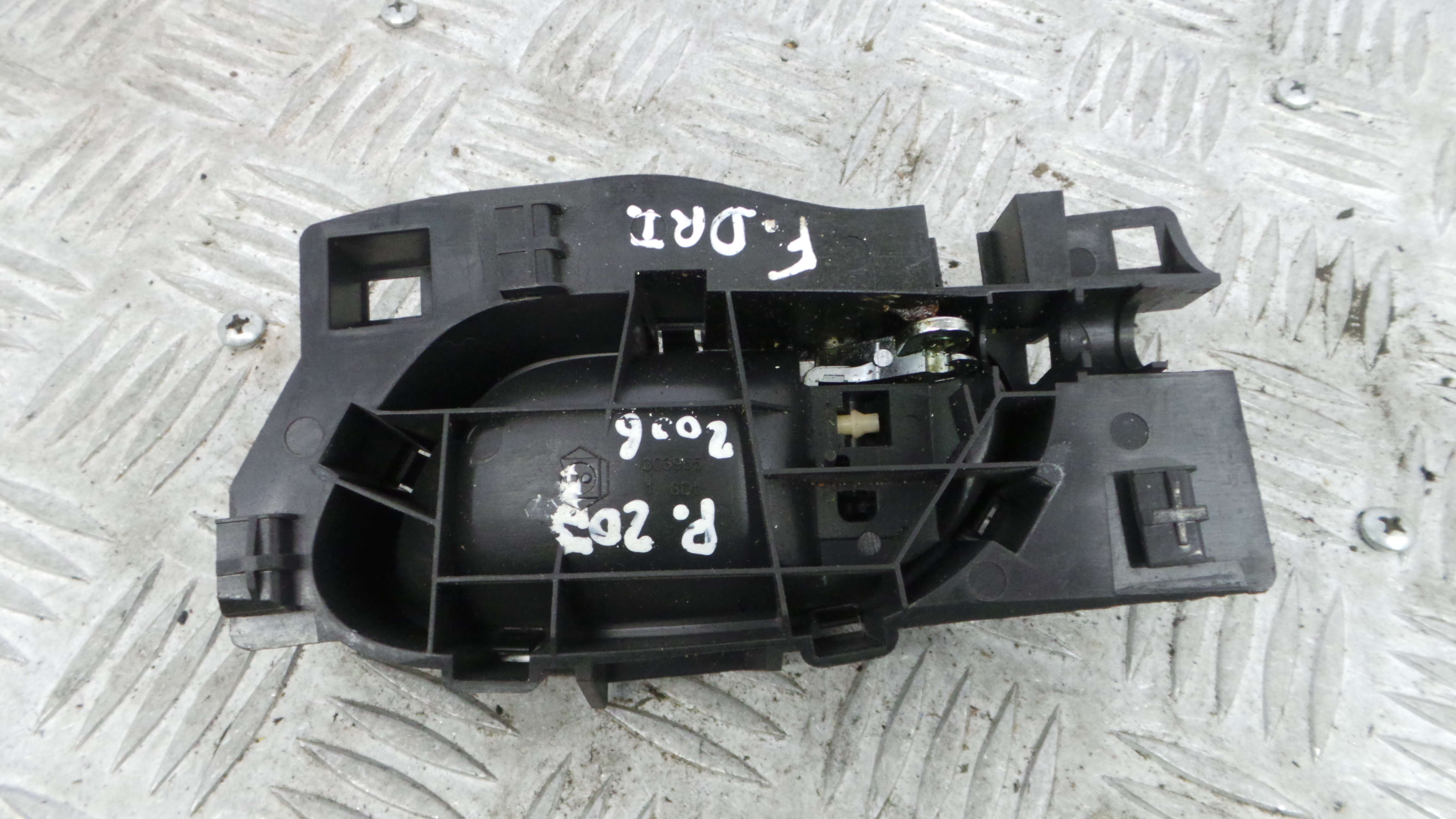 Puxador Interior Frente Direita 96555516VD - PEUGEOT 207 (WA_, WC_), 207/207+ (WA_, WC_)-36640585