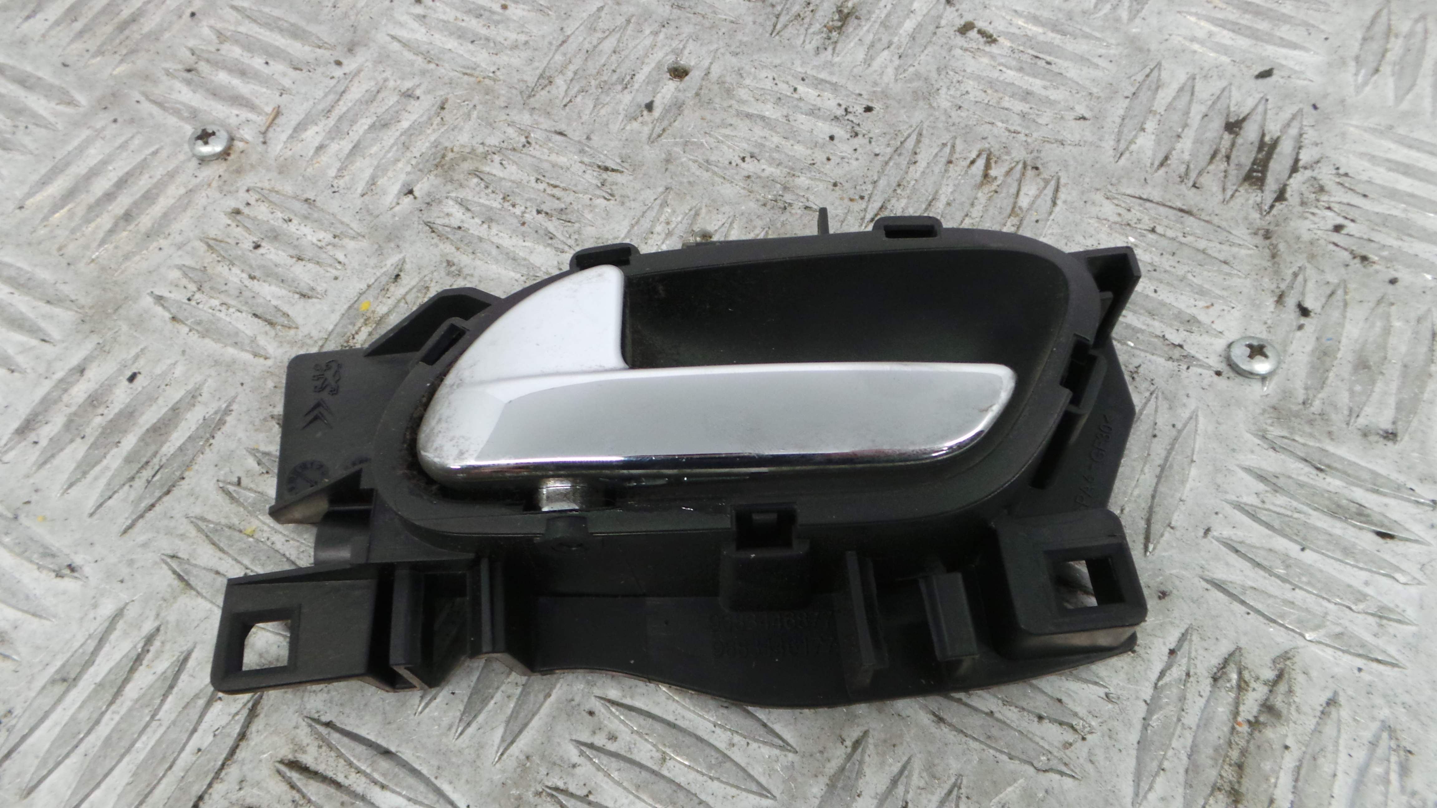 Puxador Interior Traseiro Esquerdo  9683446877 - CITROËN C3 II (SC_)-36640771 Puxador Interior Traseiro Esquerdo  9683446877 - CITROËN C3 II (SC_)-36640771