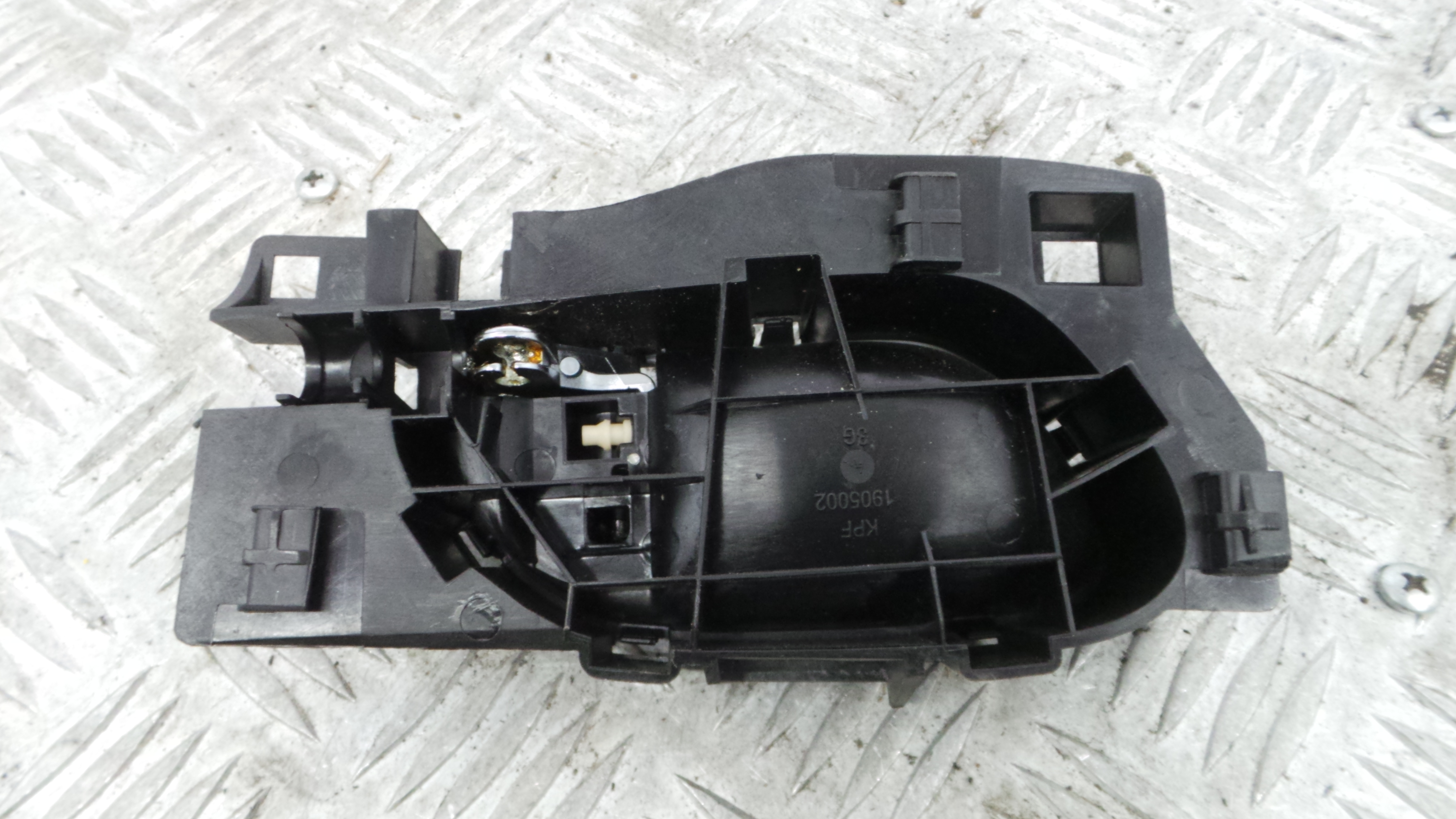 Puxador Interior Traseiro Esquerdo  9683446877 - CITROËN C3 II (SC_)-36640771