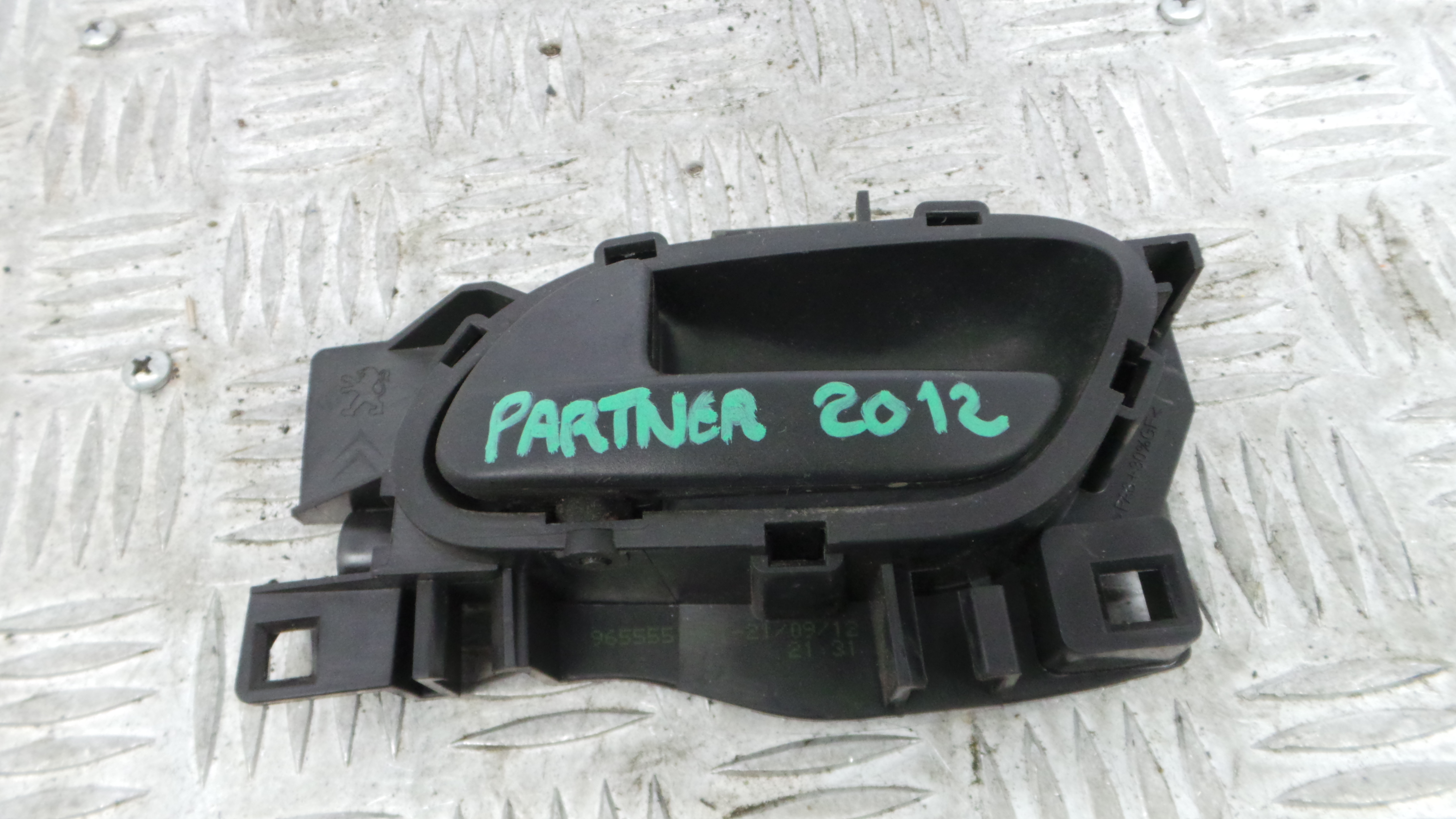 Puxador Interior Frente Esquerdo 96555515XT - PEUGEOT PARTNER Caixa/monovolume-36641006