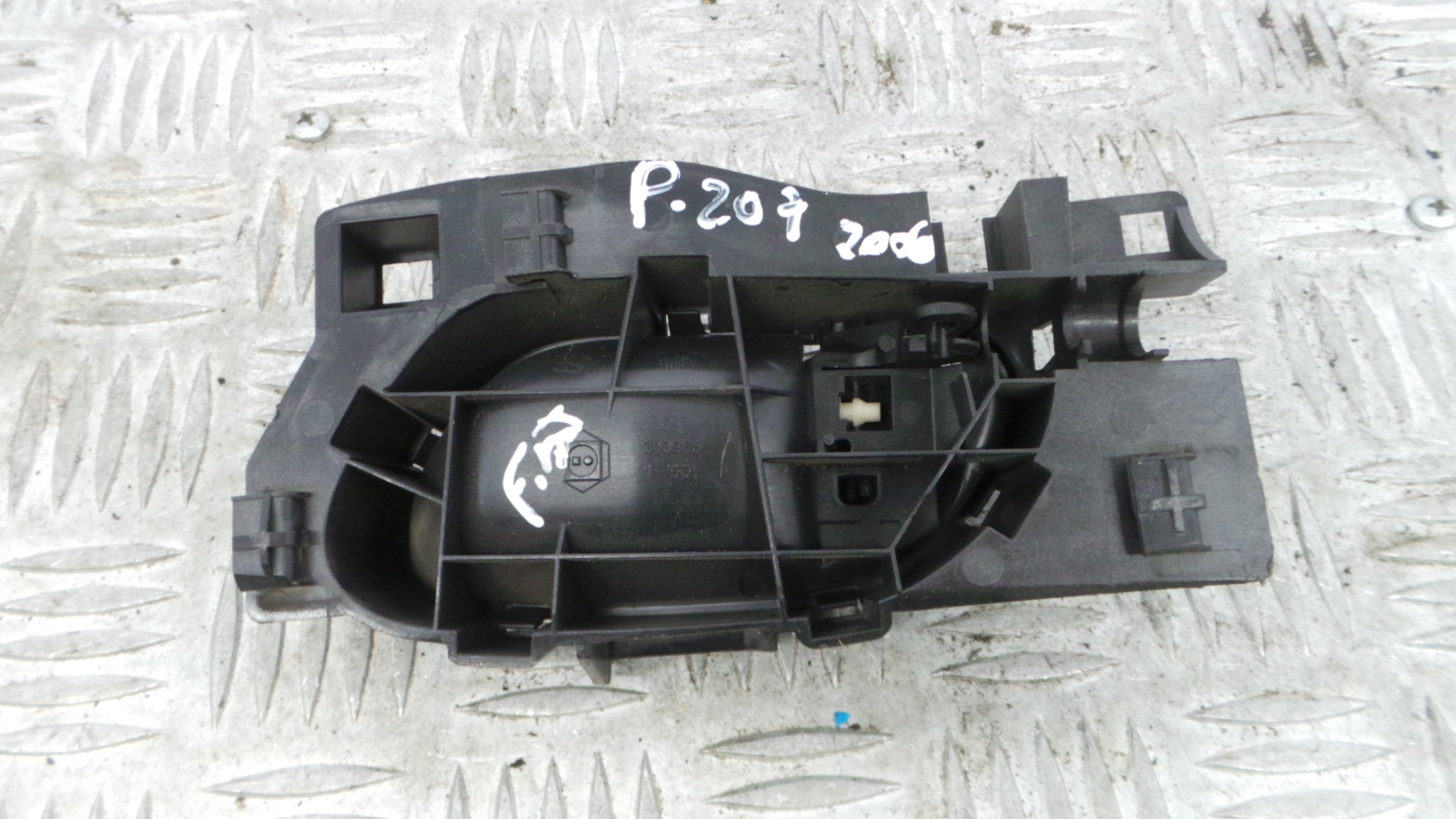 Puxador Interior Frente Direita 96555514ZD - PEUGEOT 207 (WA_, WC_), 207/207+ (WA_, WC_)-36641009