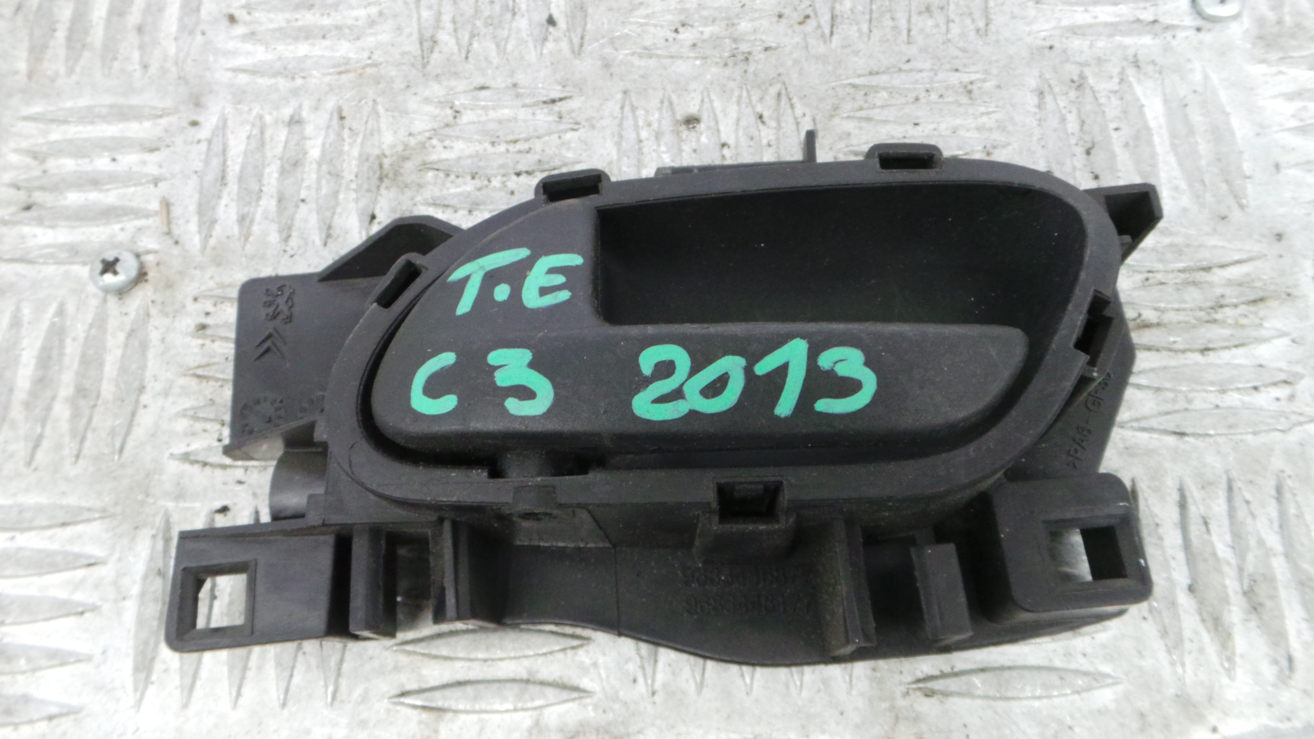 Puxador Interior Traseiro Esquerdo  9683446877 - CITROËN C3 II (SC_)-36641015