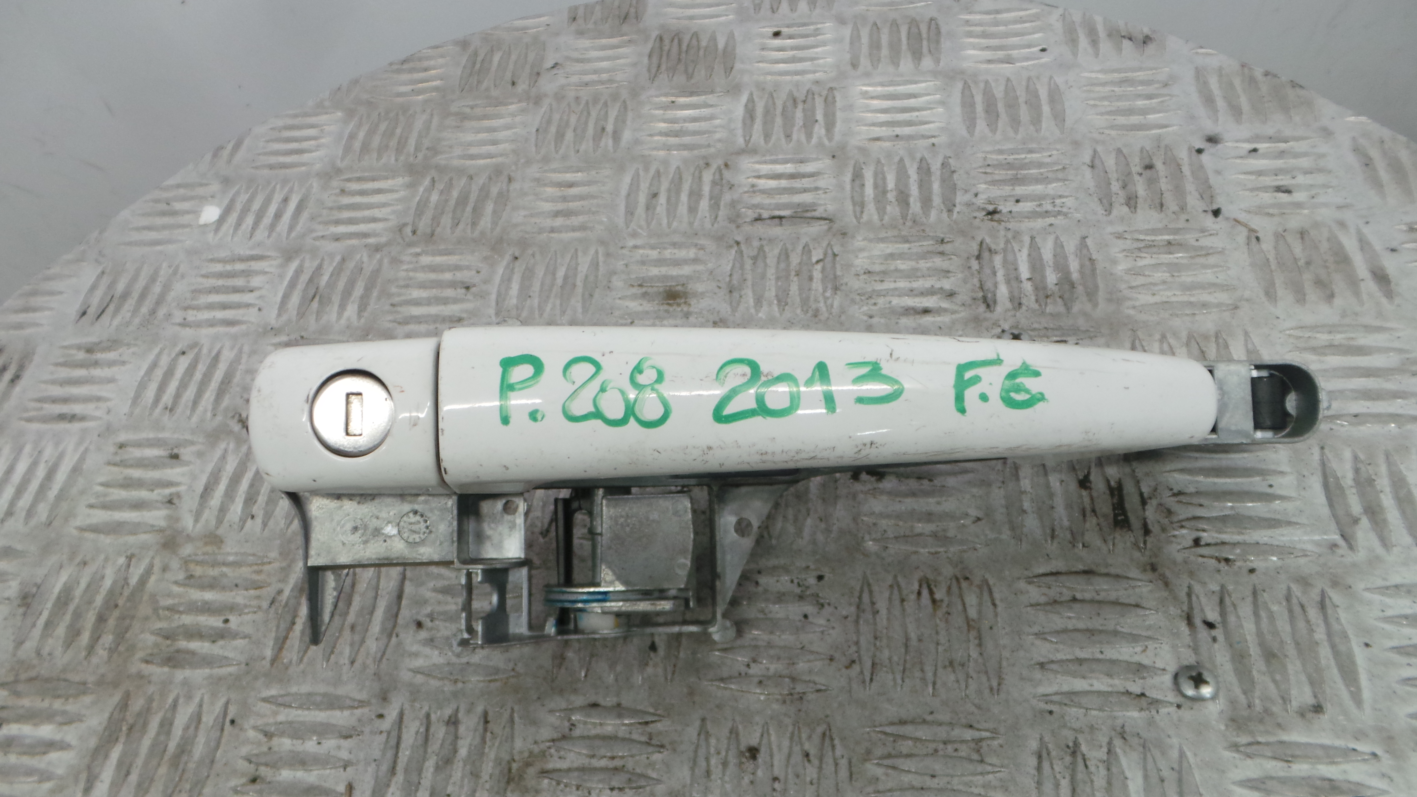 Puxador Exterior Frente Esquerdo 9101GF - PEUGEOT 208 I (CA_, CC_)-36641542 Puxador Exterior Frente Esquerdo 9101GF - PEUGEOT 208 I (CA_, CC_)-36641542