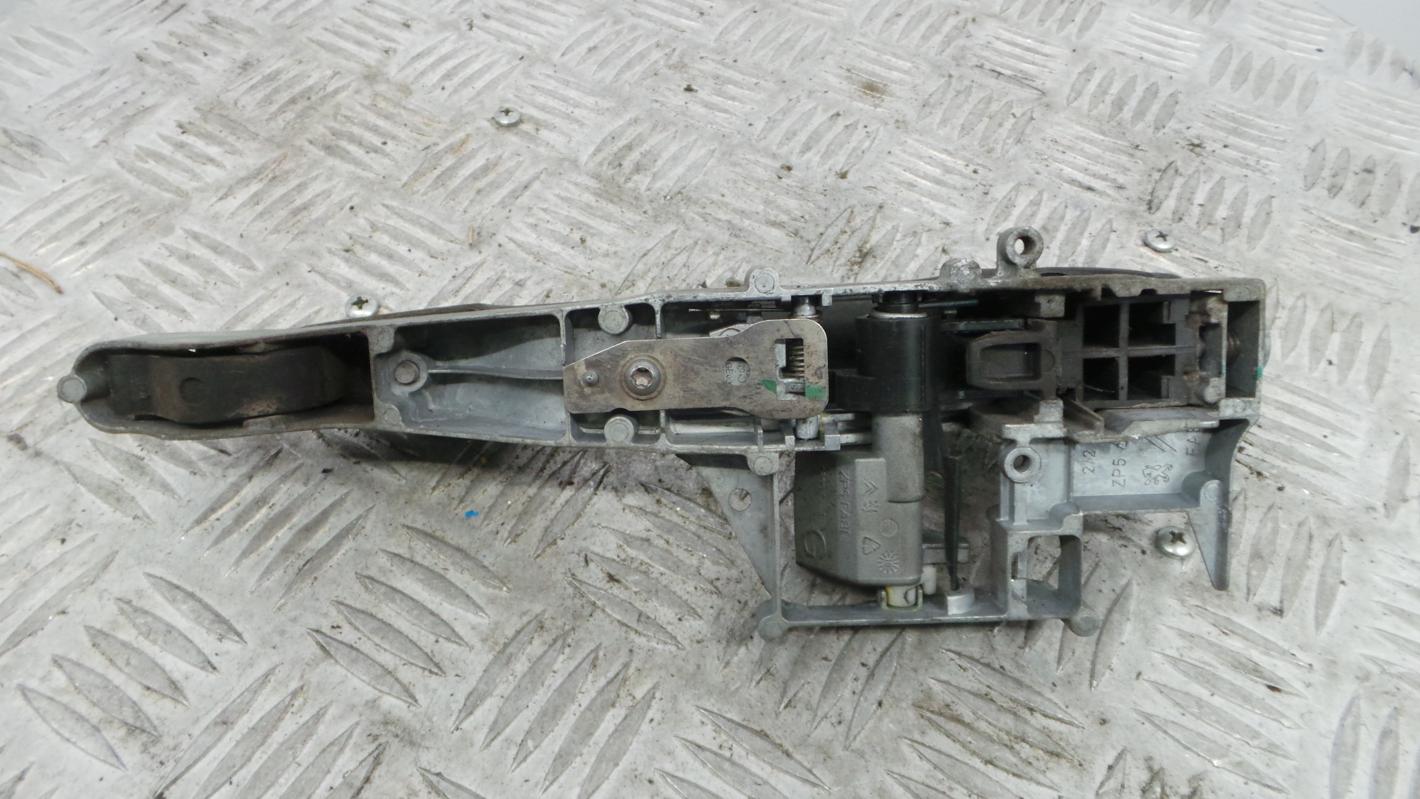 Puxador Exterior Trás Direita   9101GG - PEUGEOT PARTNER Caixa/monovolume-36641619