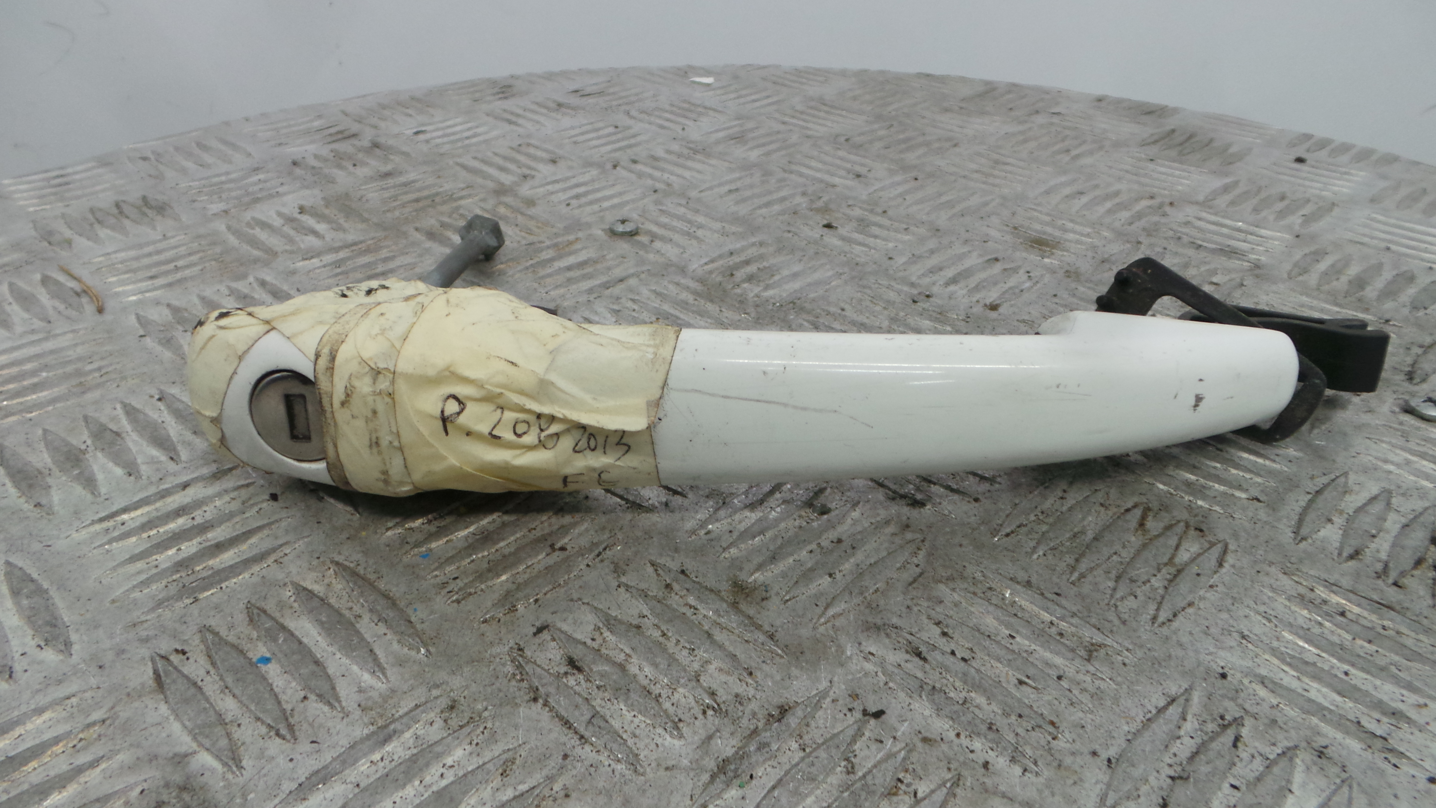 Puxador Exterior Frente Esquerdo 9101GF - PEUGEOT 208 I (CA_, CC_)-36642220 Puxador Exterior Frente Esquerdo 9101GF - PEUGEOT 208 I (CA_, CC_)-36642220