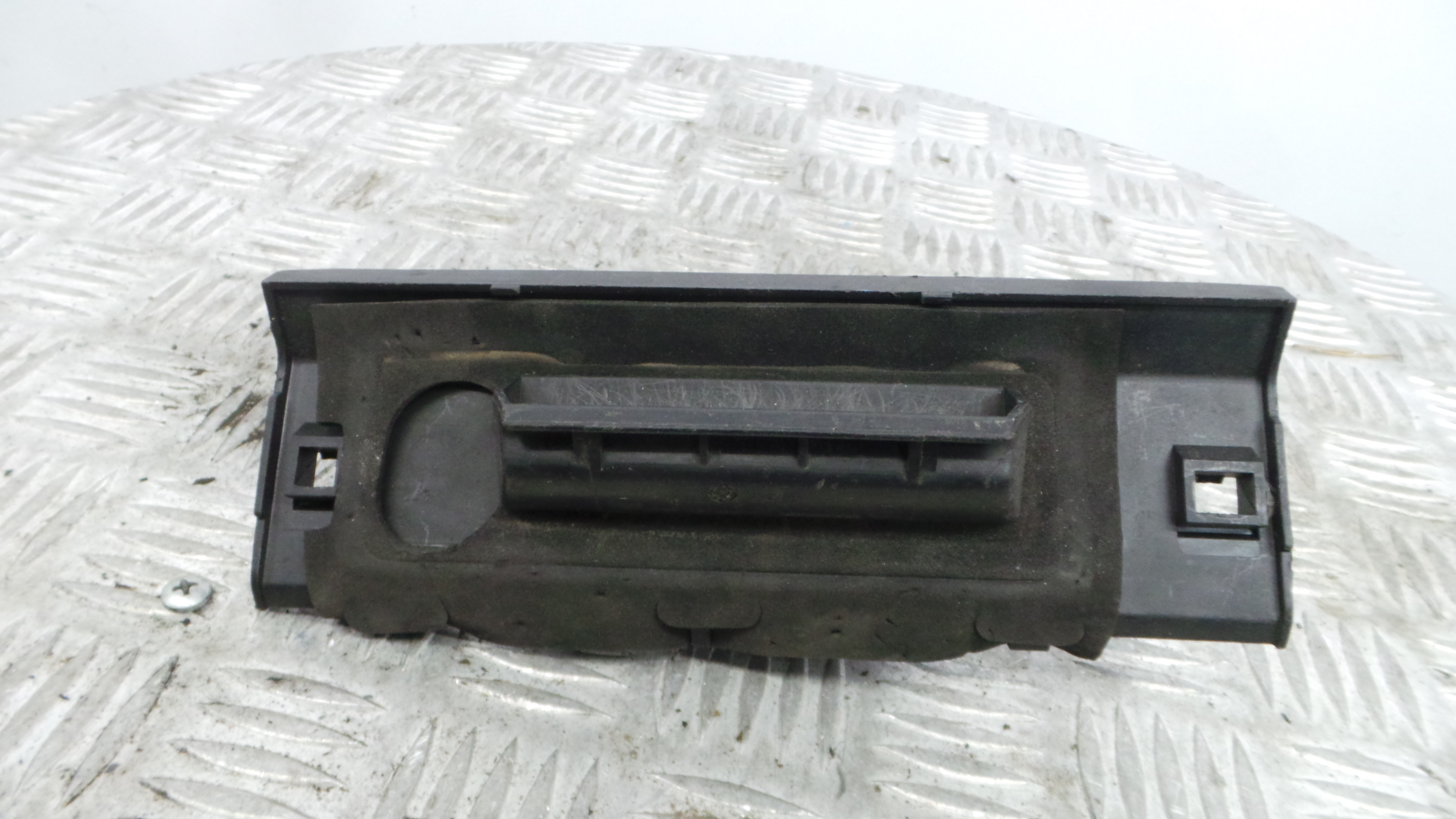 Puxador Exterior da Tampa da Mala N0501499 - PEUGEOT 206+ (2L_, 2M_)-36647356 Puxador Exterior da Tampa da Mala N0501499 - PEUGEOT 206+ (2L_, 2M_)-36647356