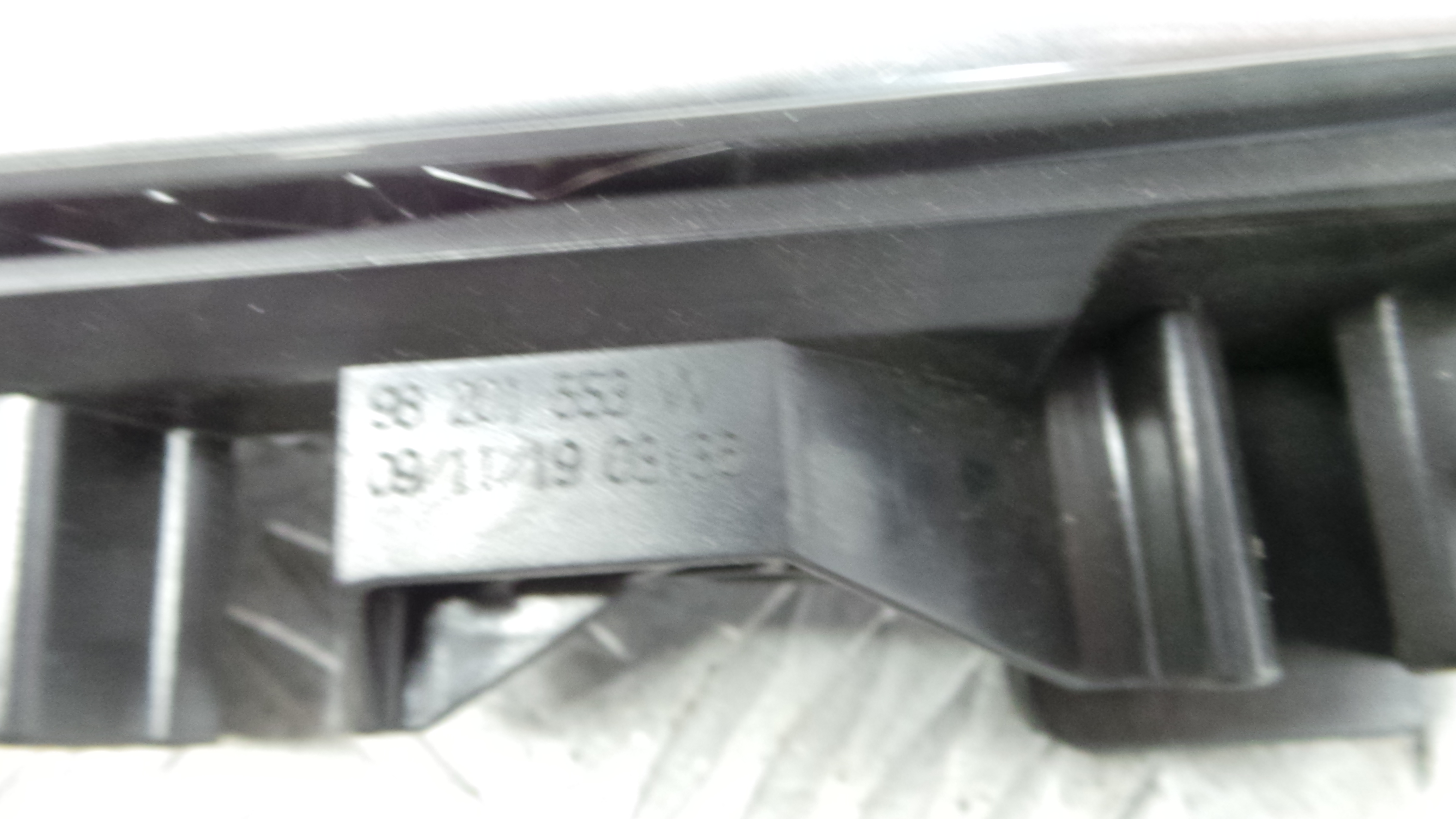 Puxador Interior Traseiro Esquerdo 98201553VV - PEUGEOT 308 II (LB_, LP_, LW_, LH_, L3_)-36647366