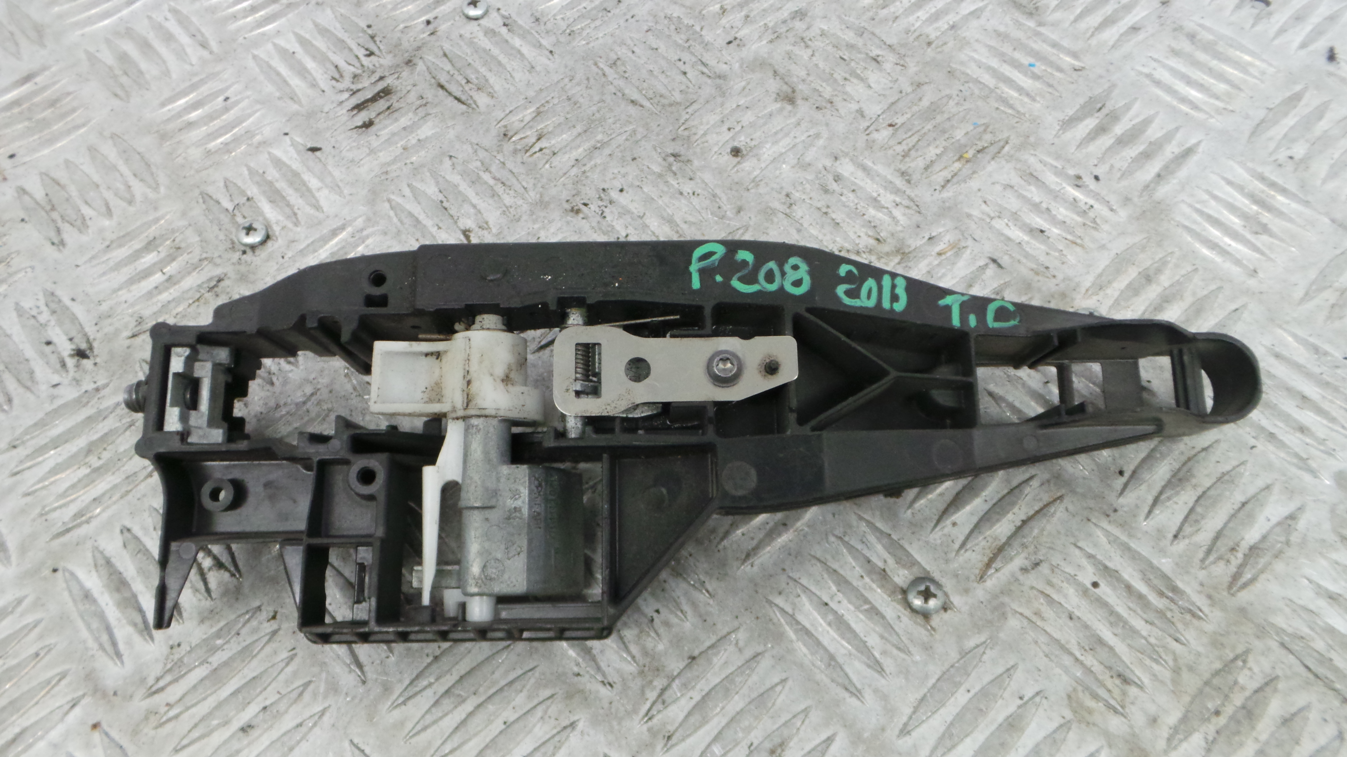 Puxador Exterior Trás Direita   9672961080 - PEUGEOT 208 I (CA_, CC_)-36647379