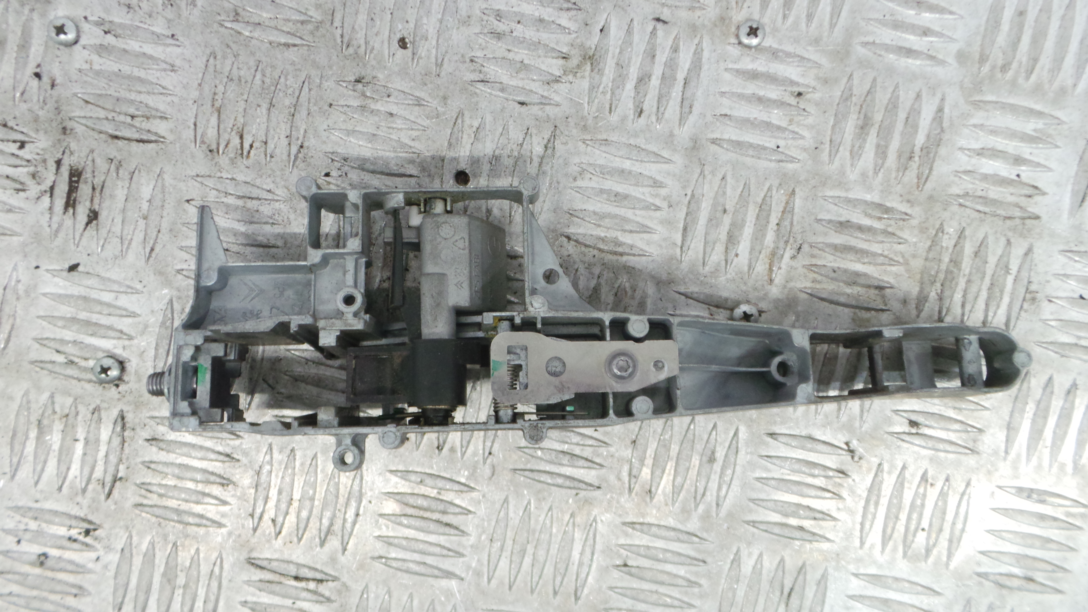 Puxador Exterior Trás esquerdo 9680168680 - PEUGEOT 308 I (4A_, 4C_)-36647432