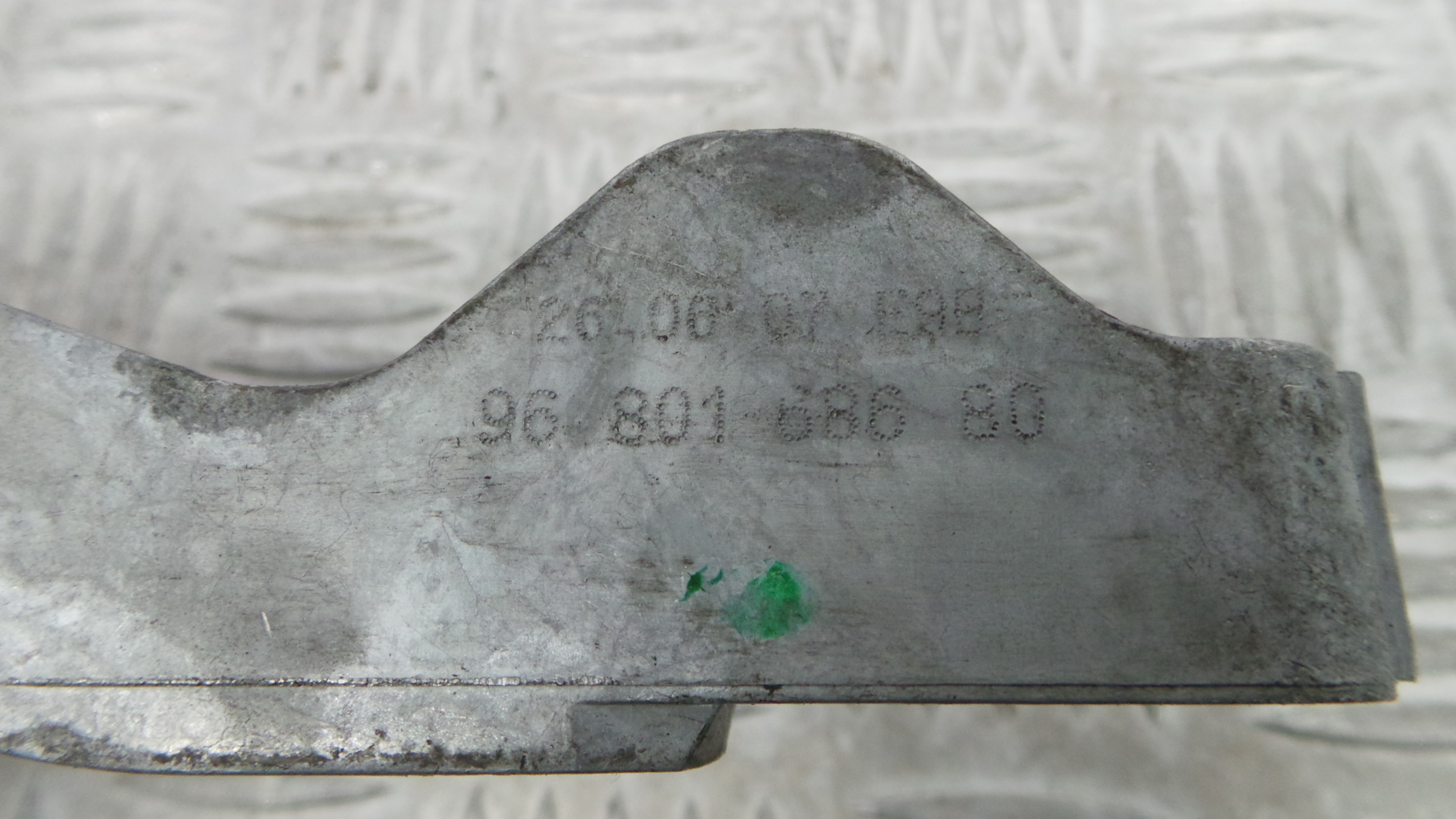 Puxador Exterior Trás esquerdo 9680168680 - PEUGEOT 308 I (4A_, 4C_)-36647432