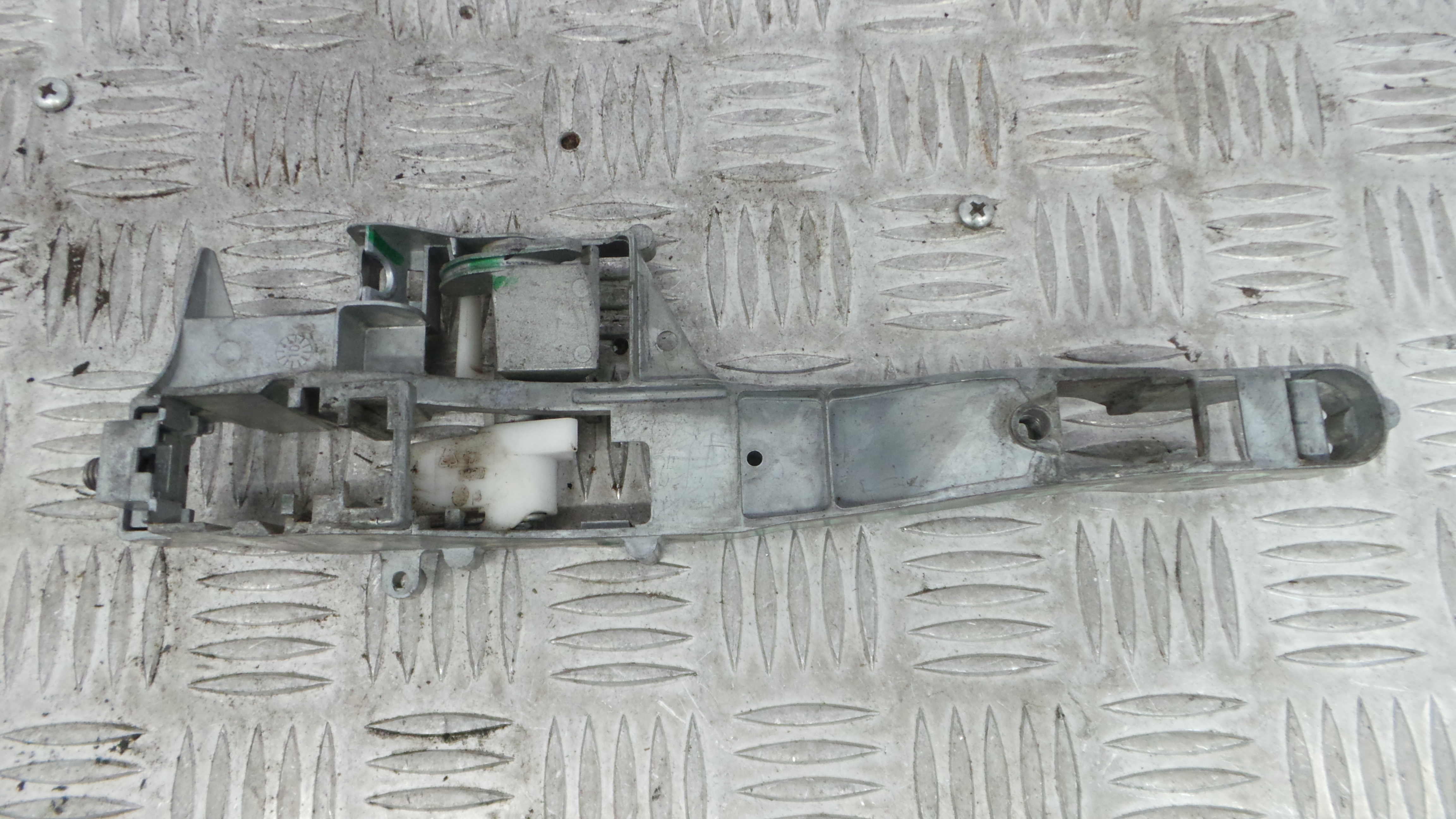 Puxador Exterior Trás Direita   9680656580 - PEUGEOT 207 SW (WK_)-36647435