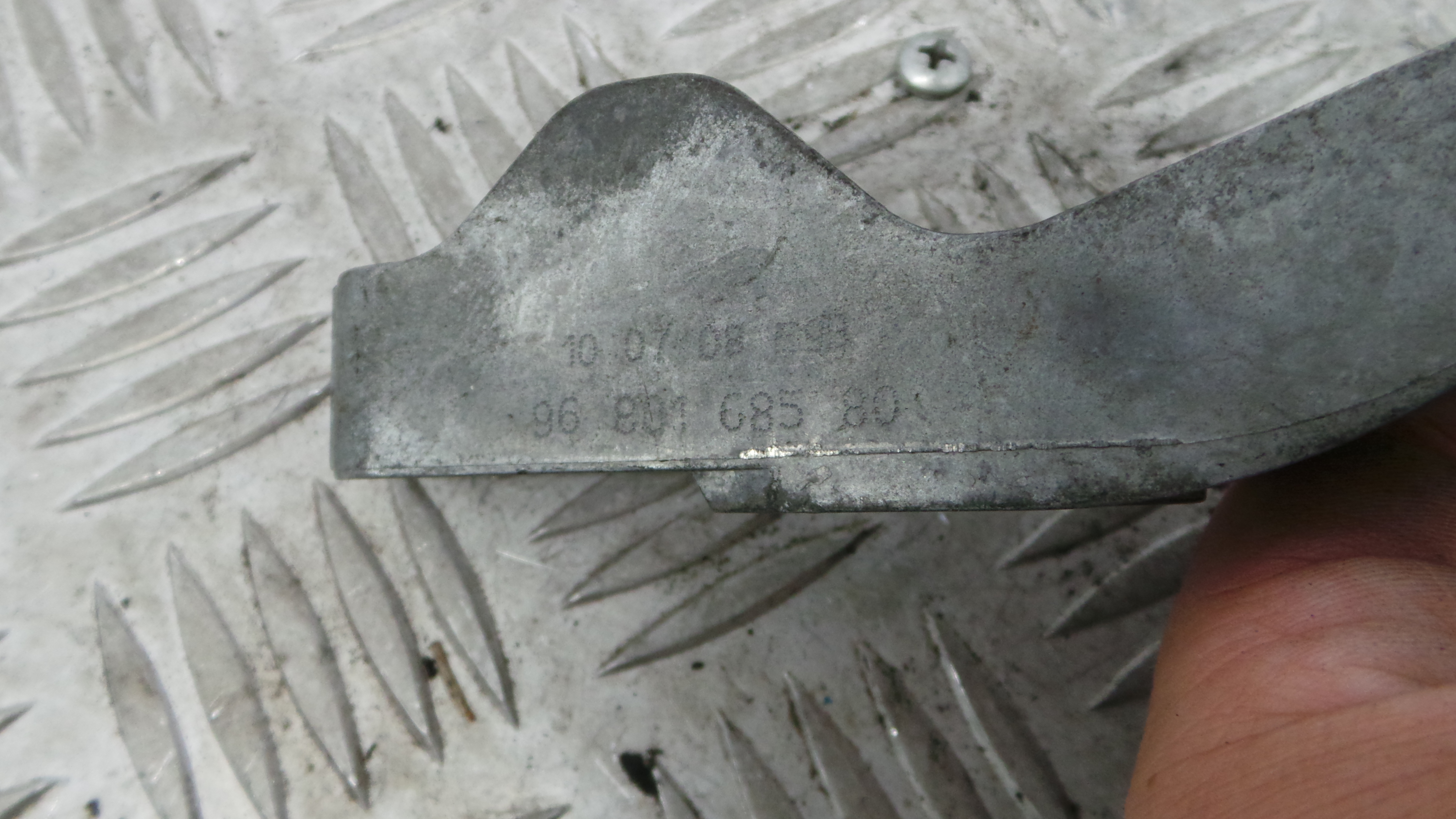 Puxador Exterior Frente Direita  9680168580 - PEUGEOT 308 I (4A_, 4C_)-36647441