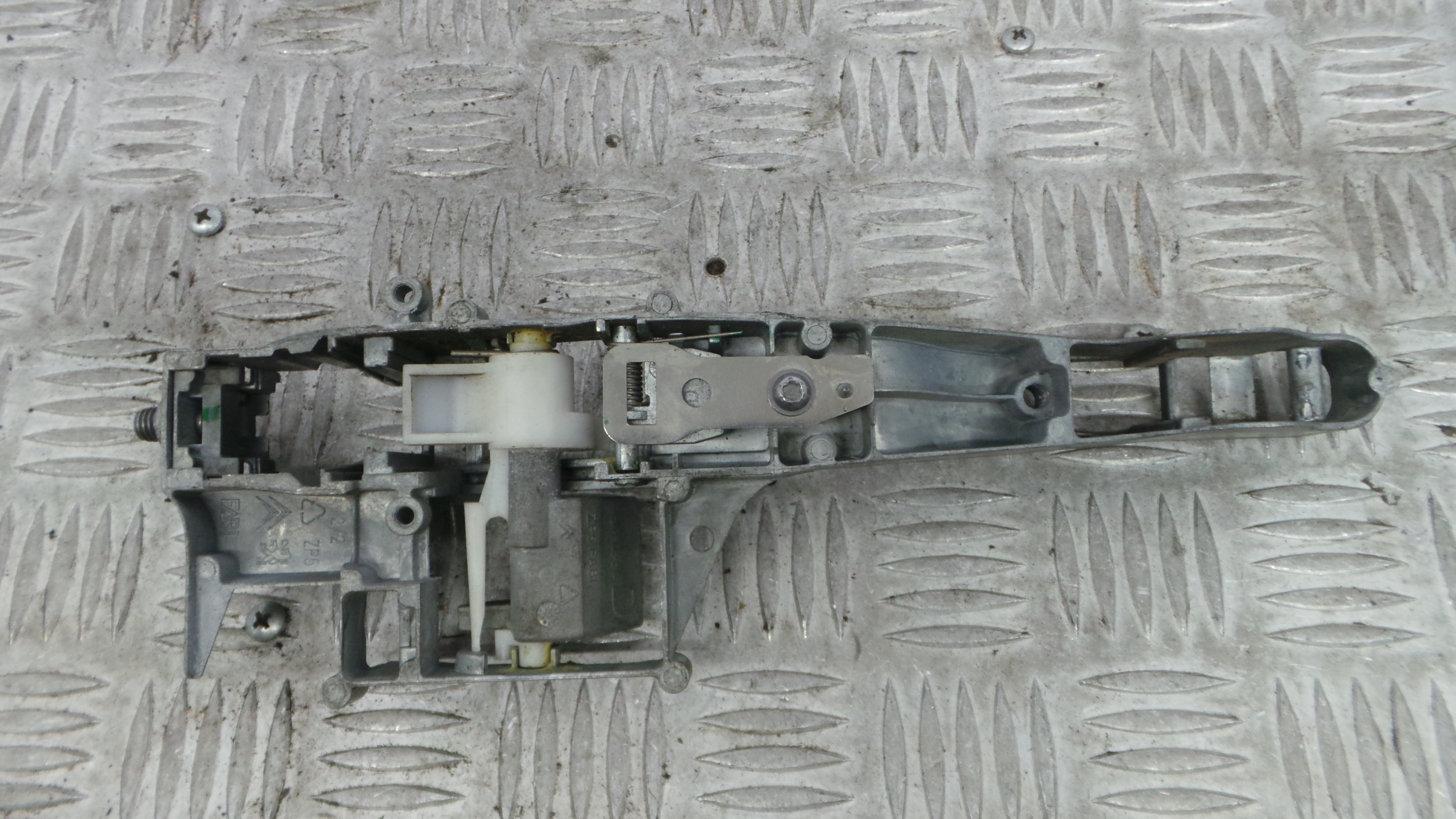 Puxador Exterior Frente Direita  9680168580 - PEUGEOT 308 I (4A_, 4C_)-36647461