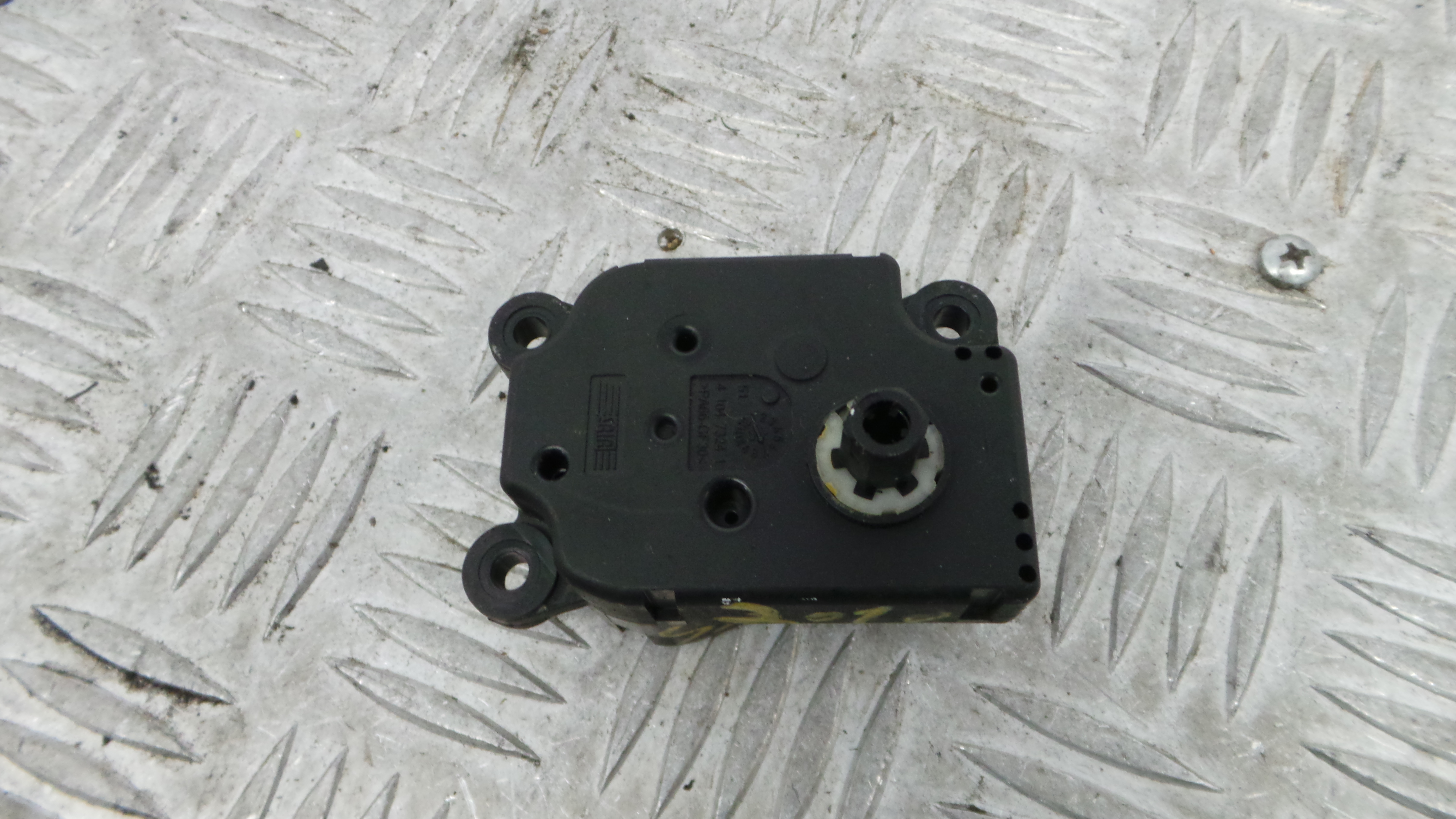 Atuador do Circuito de Ar EAD596 - CITROËN C4 PICASSO I Veículo multiuso (UD_)-36653108