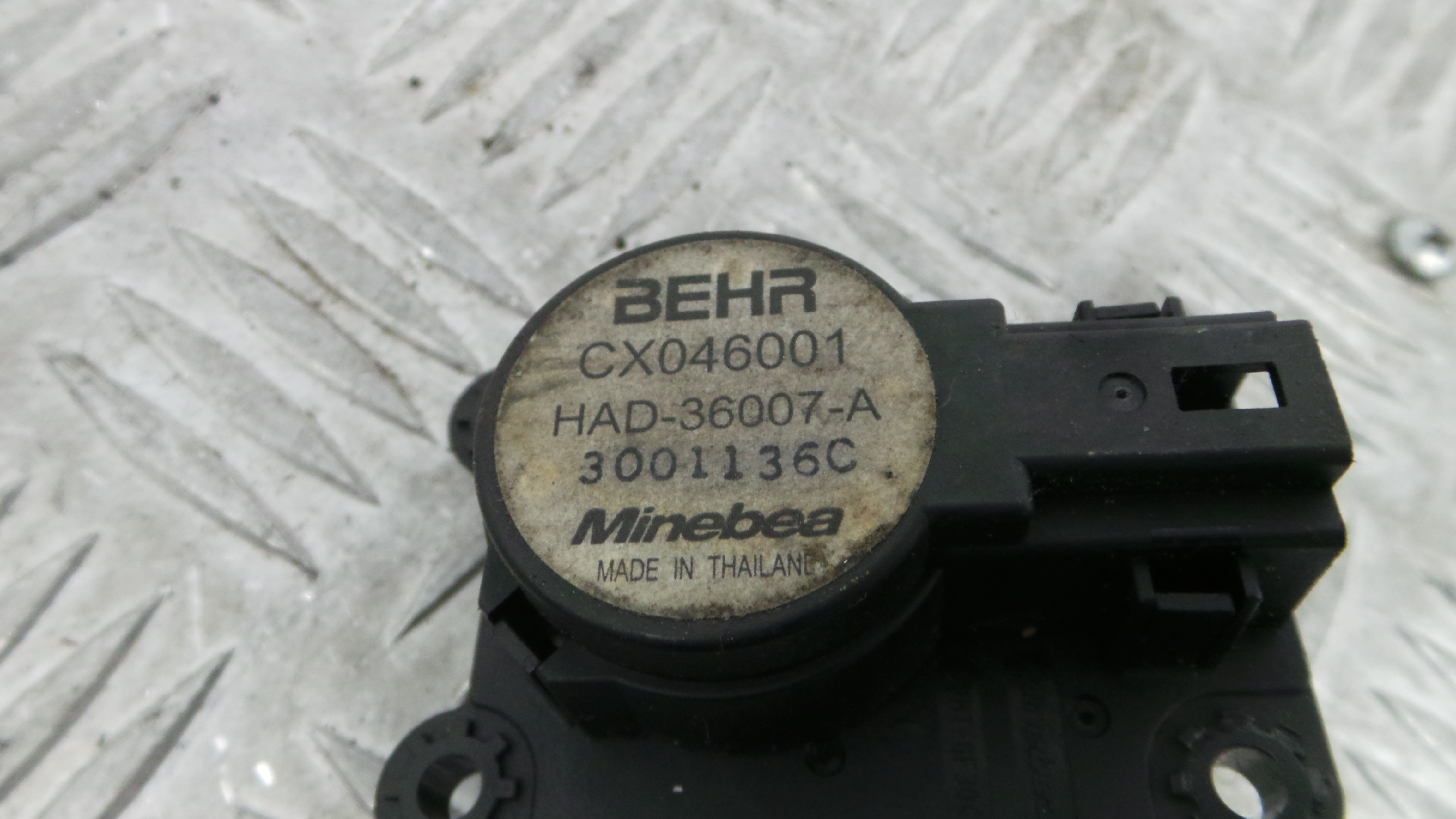 Atuador do Circuito de Ar  CX046001 - CITROËN C3 II (SC_)-36653114