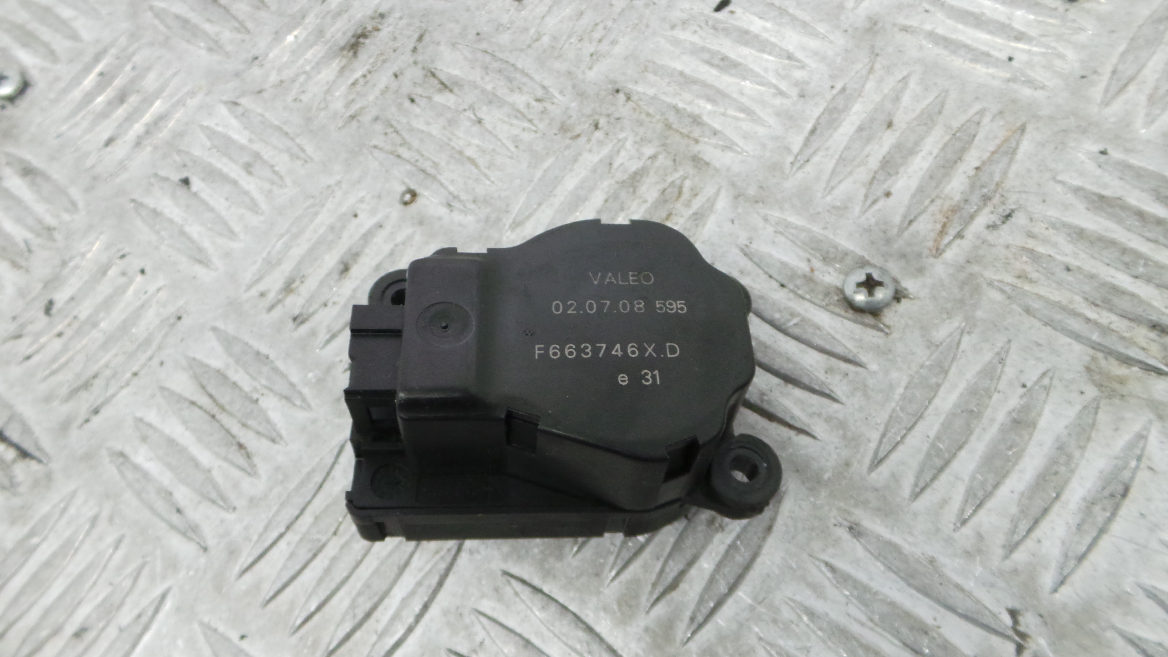 Atuador do Circuito de Ar  F663746XD - PEUGEOT 308 SW I (4E_, 4H_)-36653693