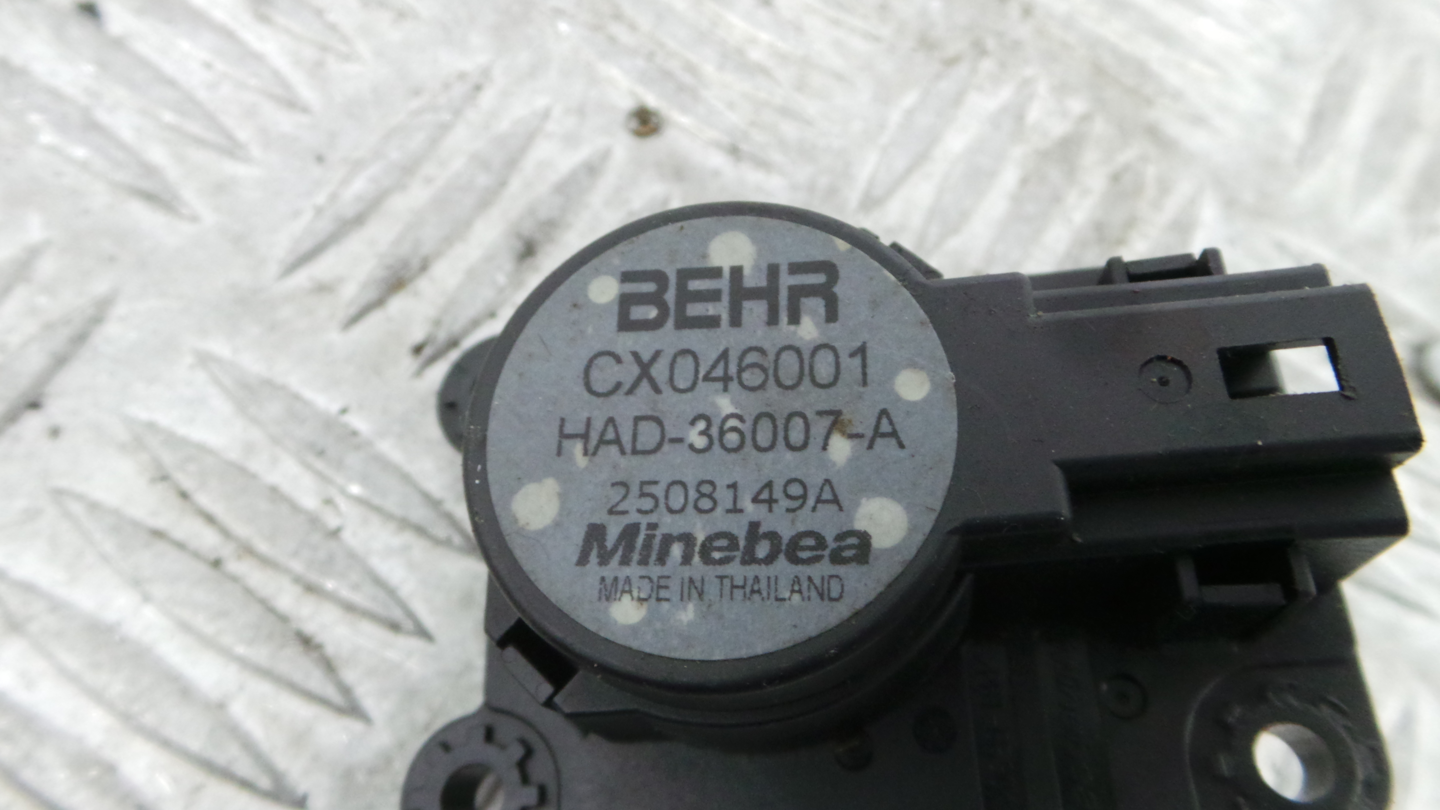 Atuador do Circuito de Ar  CX046001 - CITROËN C3 II (SC_)-36653714