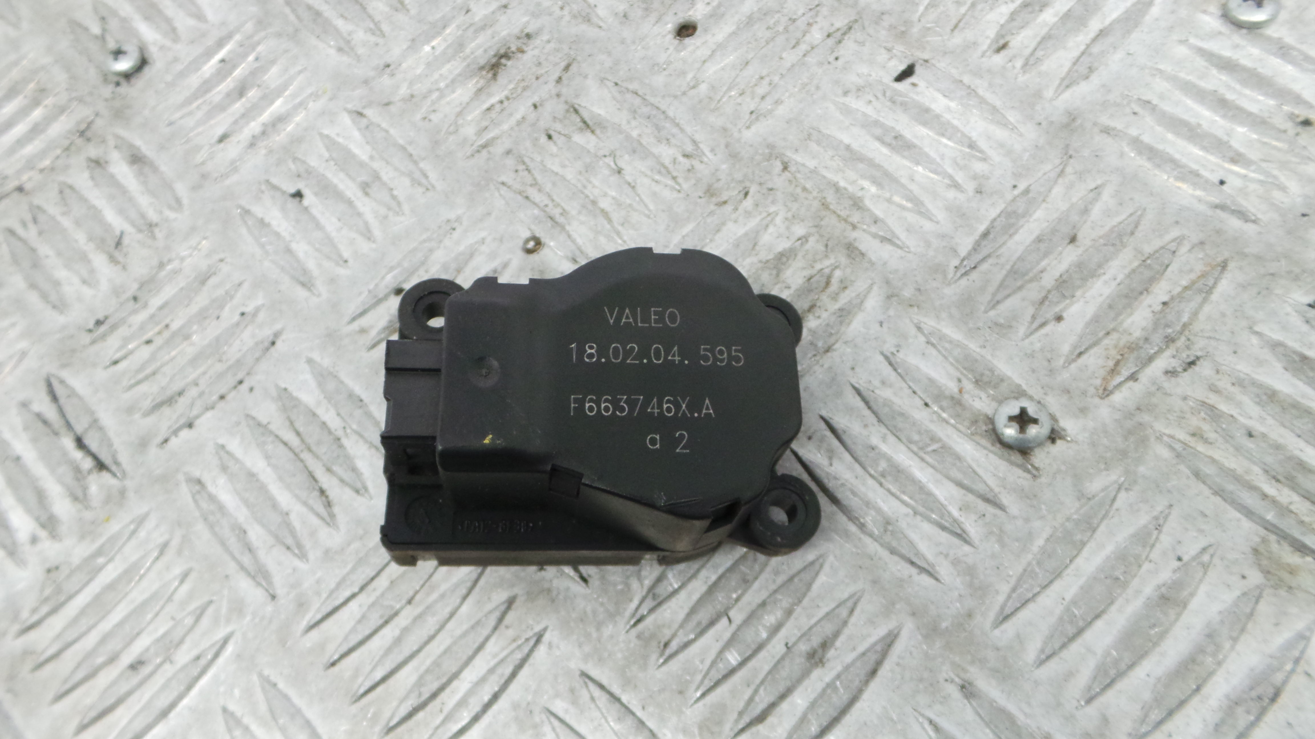 Atuador do Circuito de Ar  F663746XA - CITROËN C3 Pluriel (HB_)-36653753