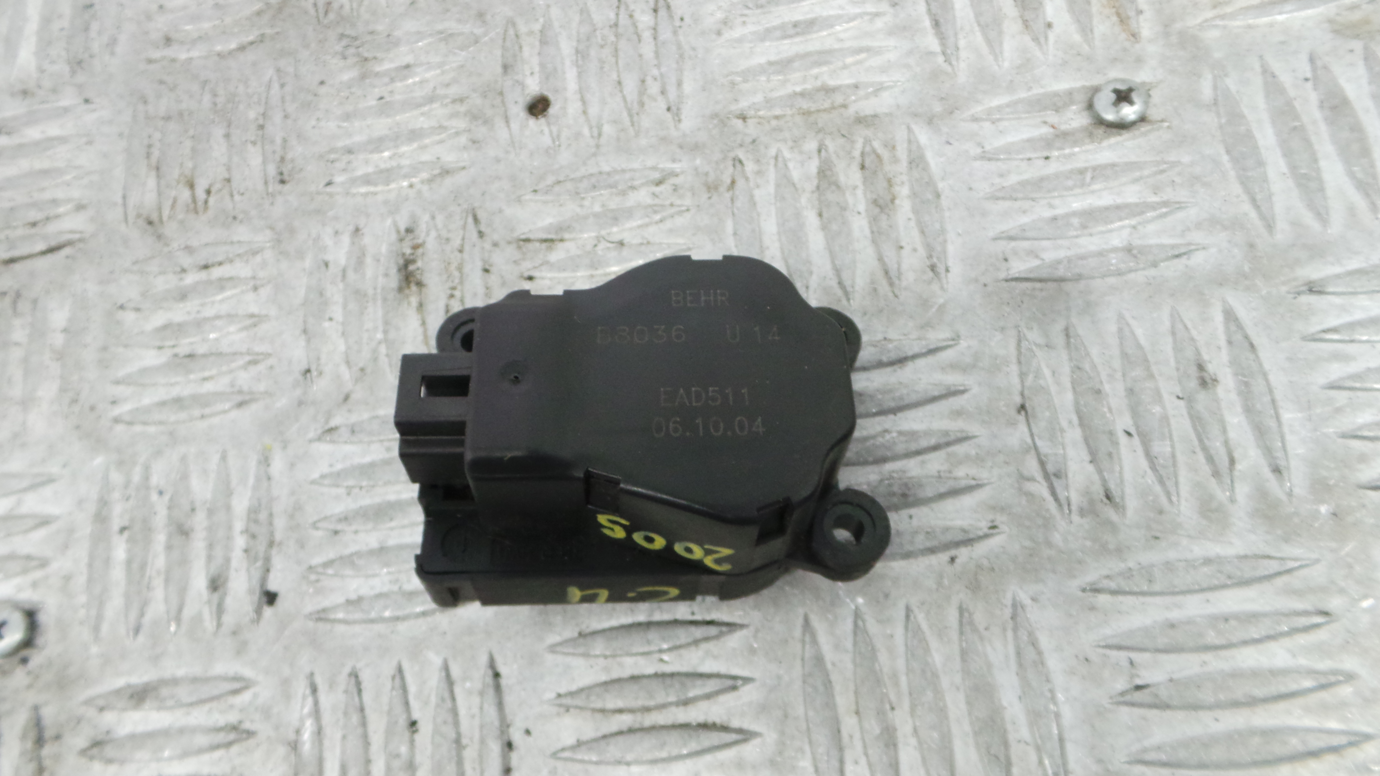 Atuador do Circuito de Ar  EAD511 - CITROËN C4 I (LC_)-36653780