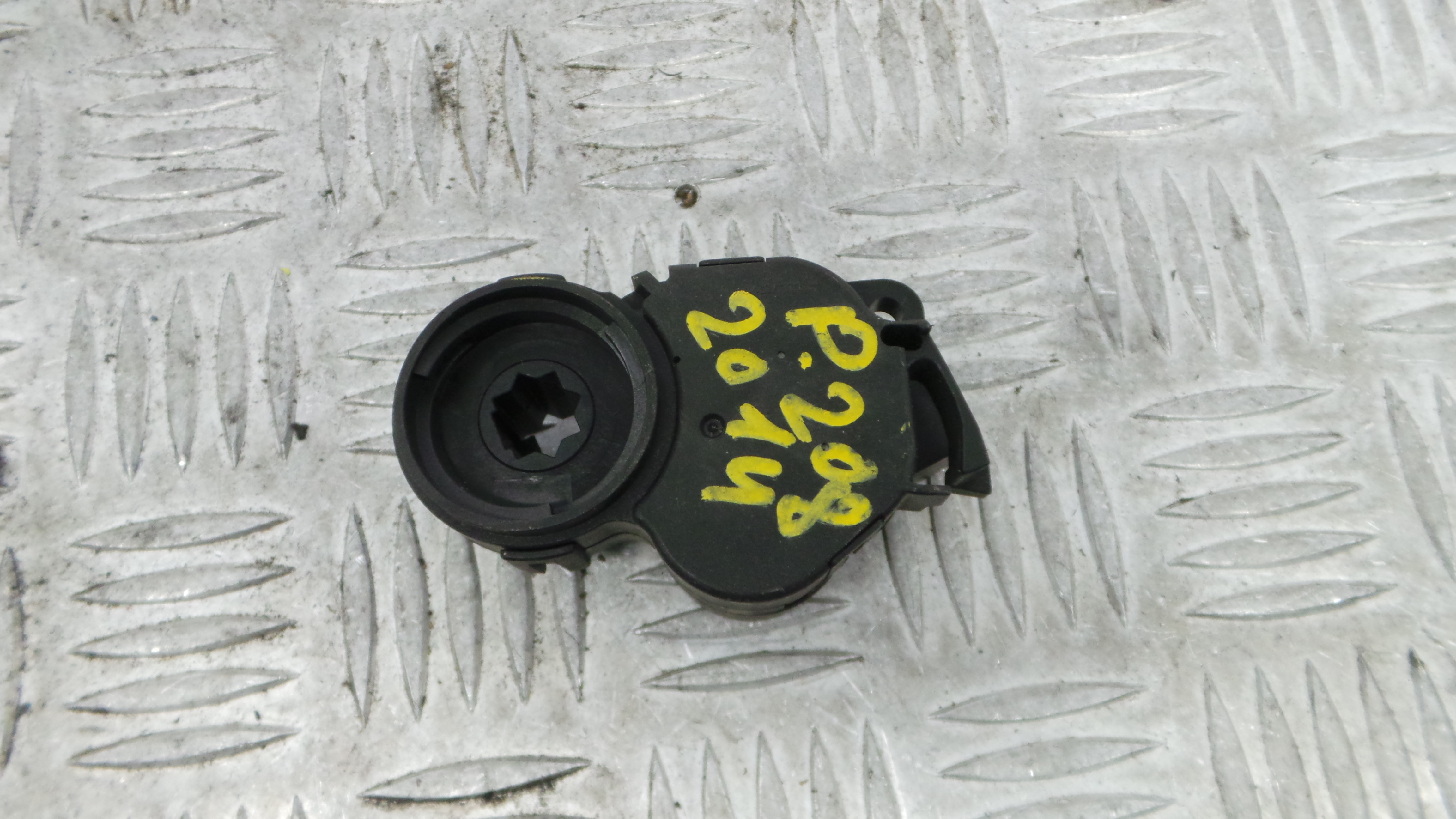 Atuador do Circuito de Ar T1009914P - PEUGEOT 208 I (CA_, CC_)-36653824 Atuador do Circuito de Ar T1009914P - PEUGEOT 208 I (CA_, CC_)-36653824