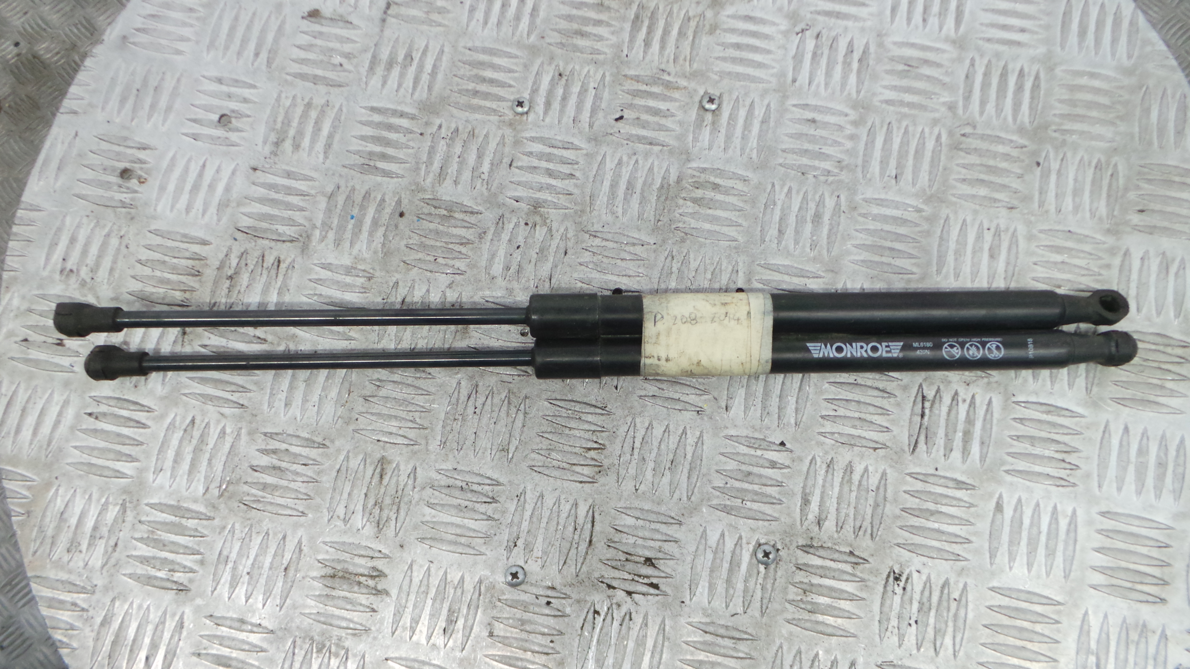 Amortecedor da Mala ML6180 - PEUGEOT 208 I (CA_, CC_)-36661212 Amortecedor da Mala ML6180 - PEUGEOT 208 I (CA_, CC_)-36661212