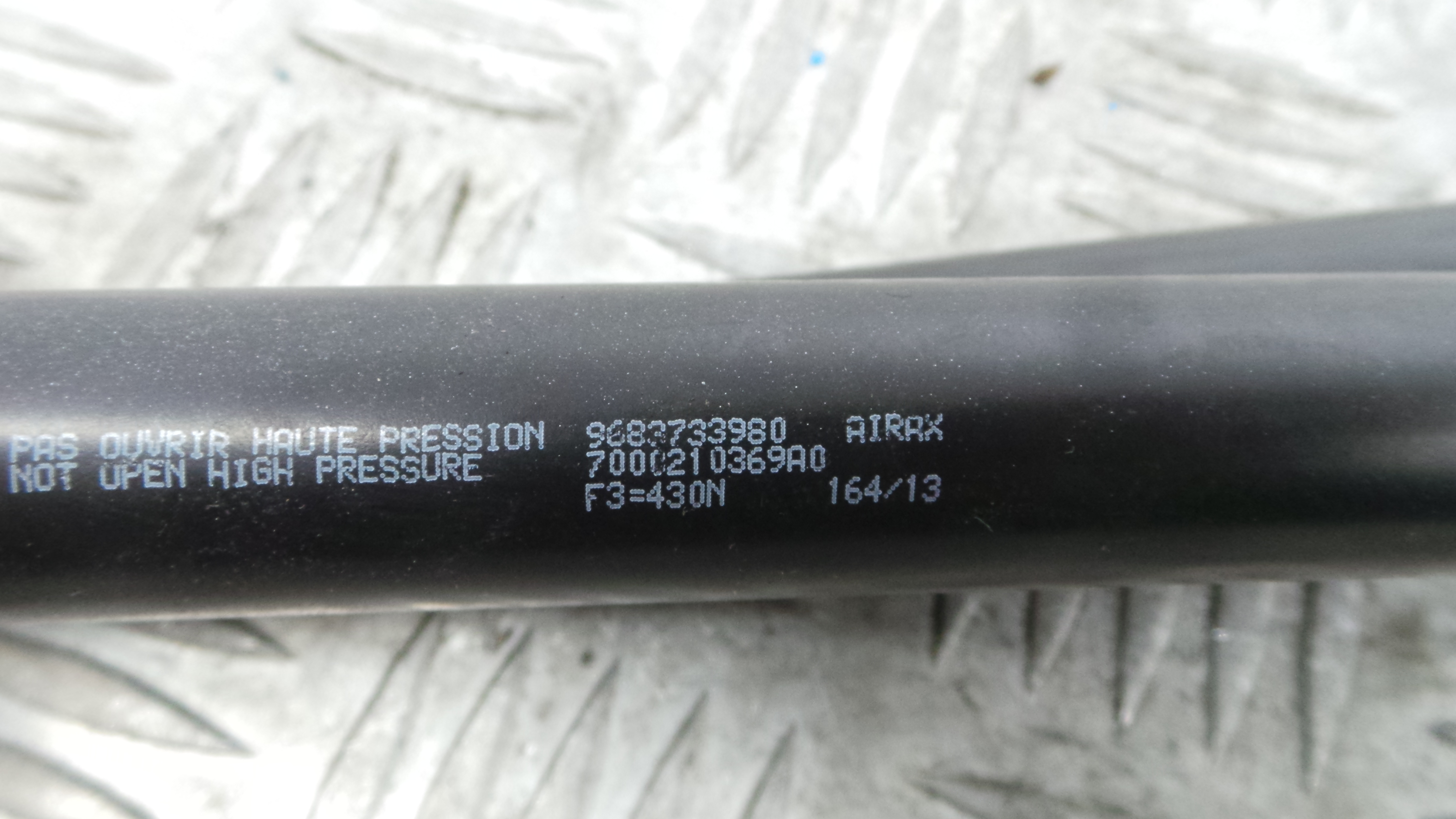 Amortecedor da Mala 9683733980 - CITROËN C3 II (SC_)-36661245