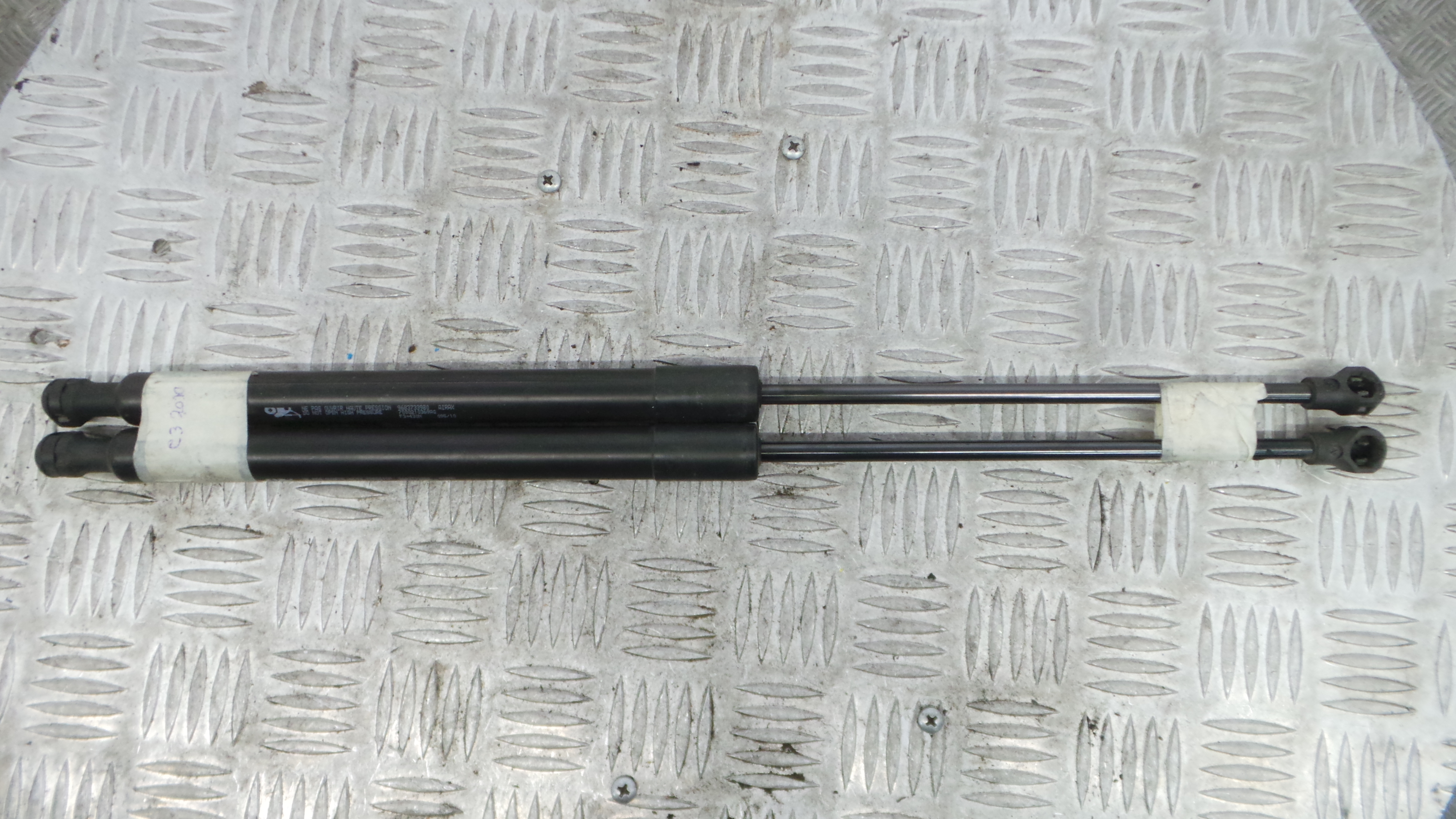 Amortecedor da Mala 9683733980 - CITROËN C3 II (SC_)-36661265