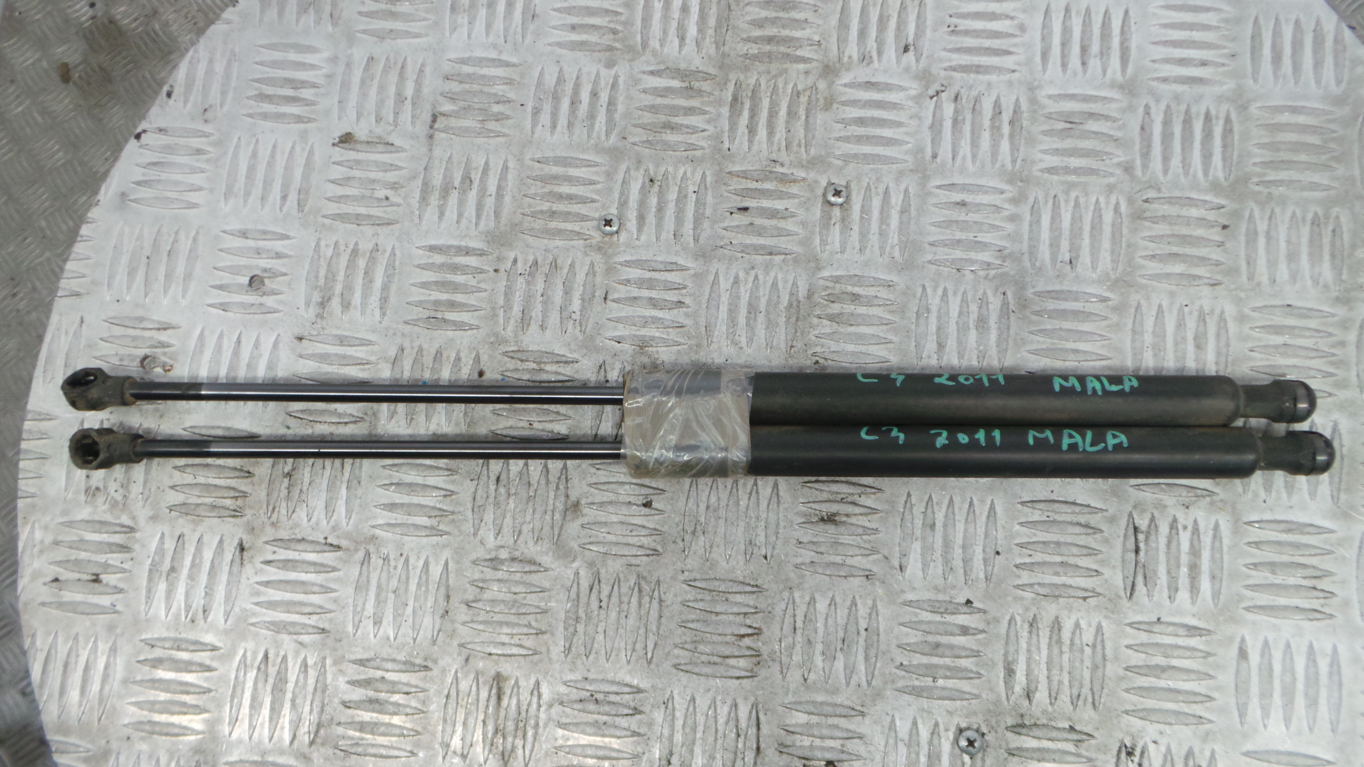 Amortecedor da Mala 9683733980 - CITROËN C3 II (SC_)-36661271