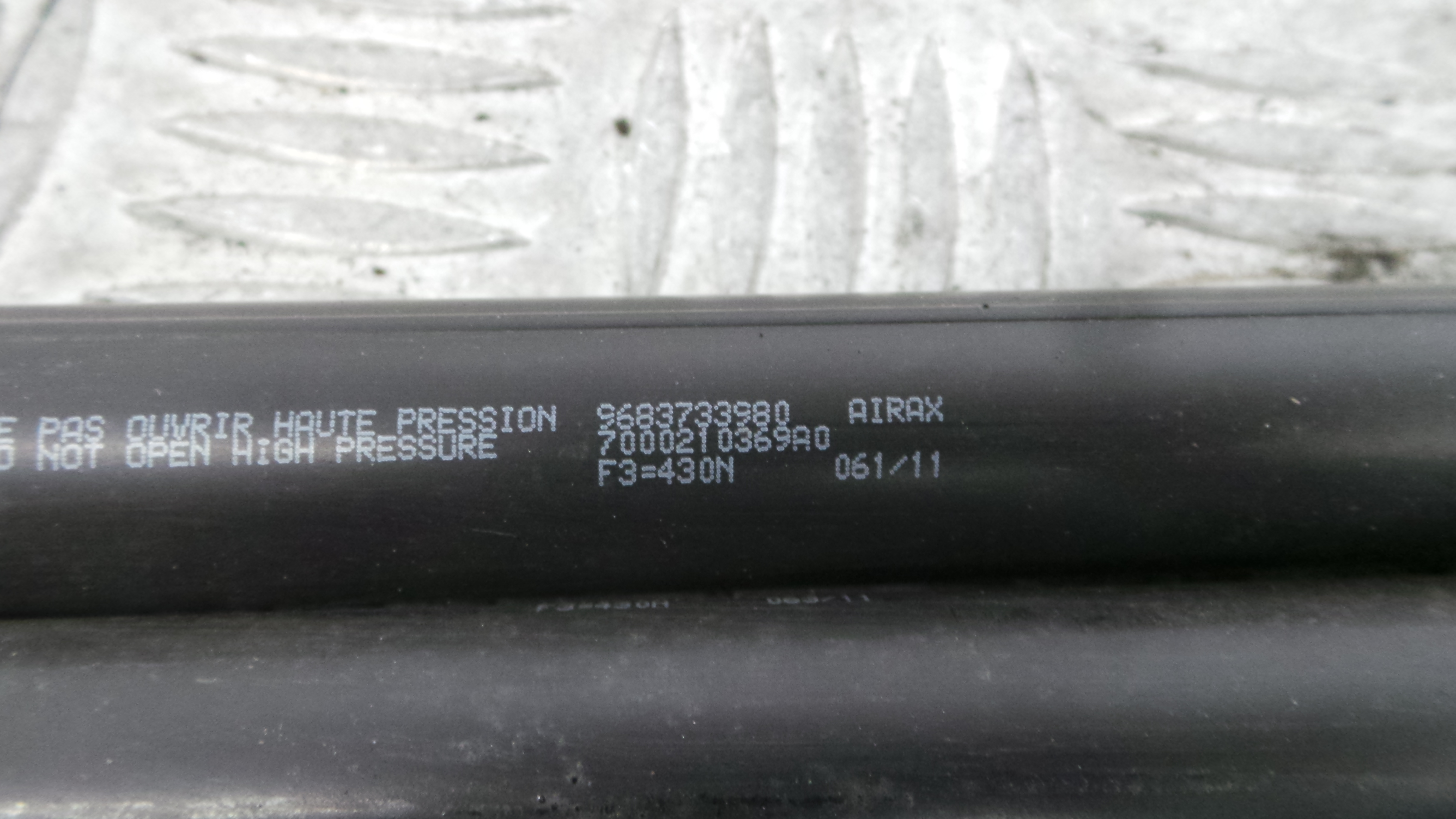 Amortecedor da Mala 9683733980 - CITROËN C3 II (SC_)-36661271