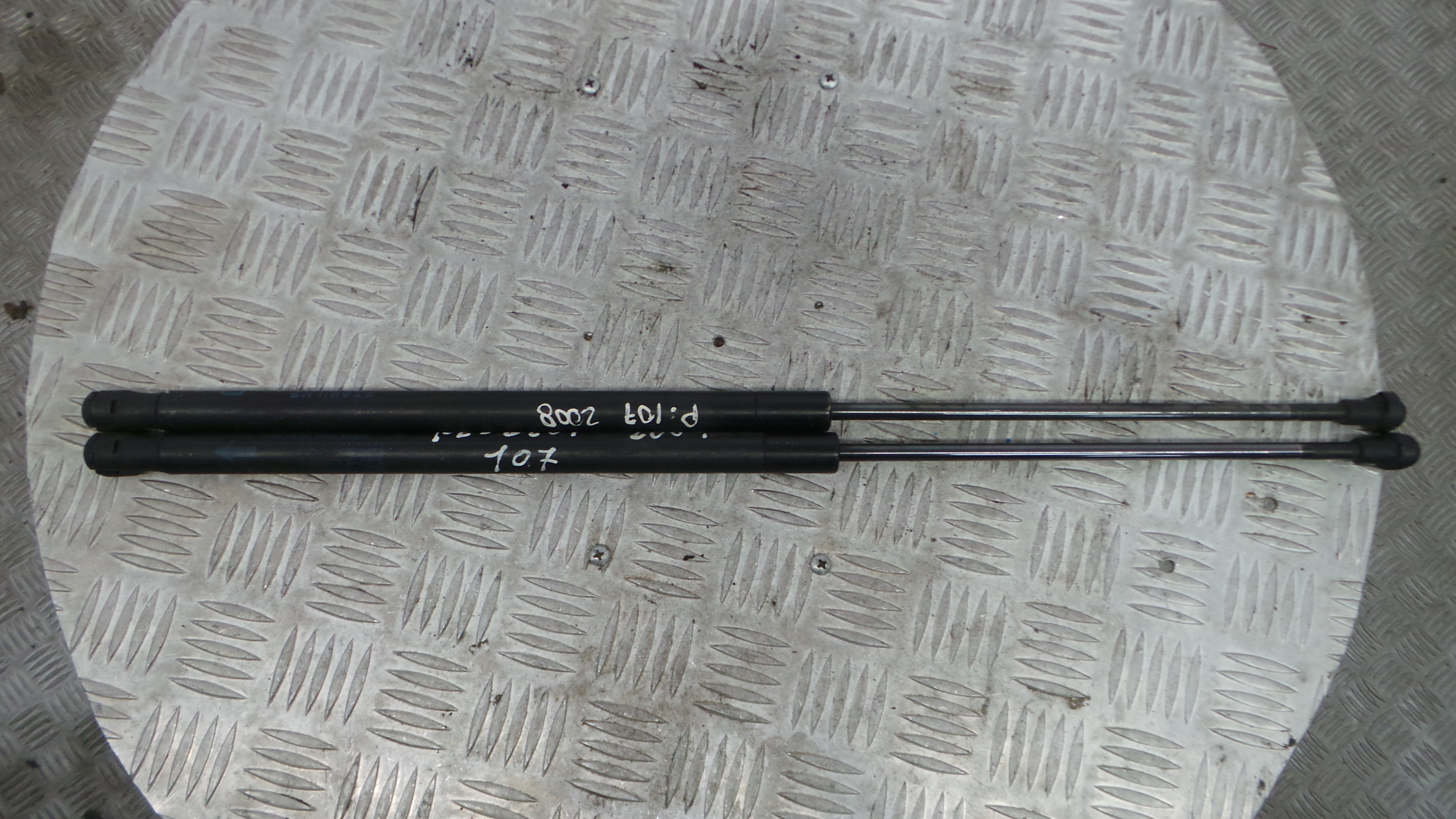 Amortecedor da Mala 68950-0H020 - PEUGEOT 107 (PM_, PN_)-36661286 Amortecedor da Mala 68950-0H020 - PEUGEOT 107 (PM_, PN_)-36661286