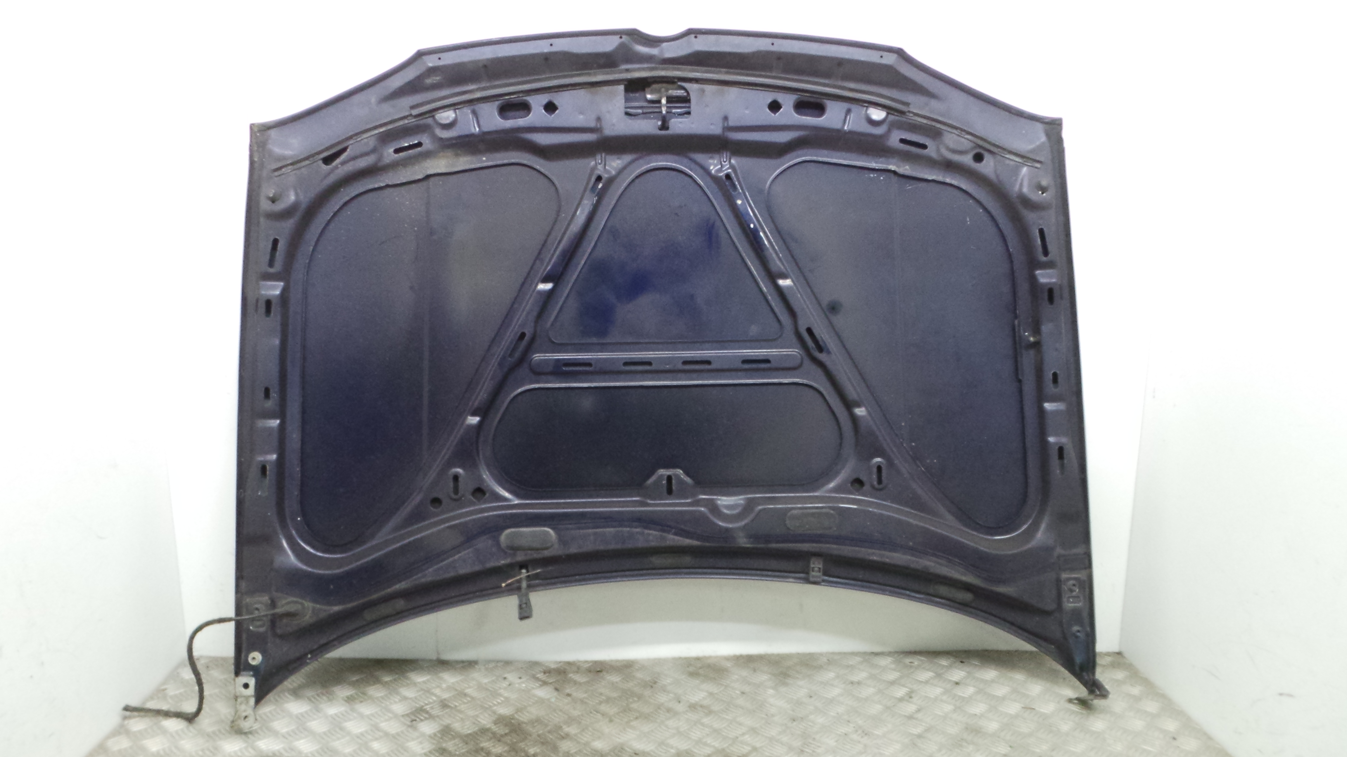 Capot / Capô 1J0823031B - VW GOLF IV (1J1), GOLF Mk IV (1J1)-36661716