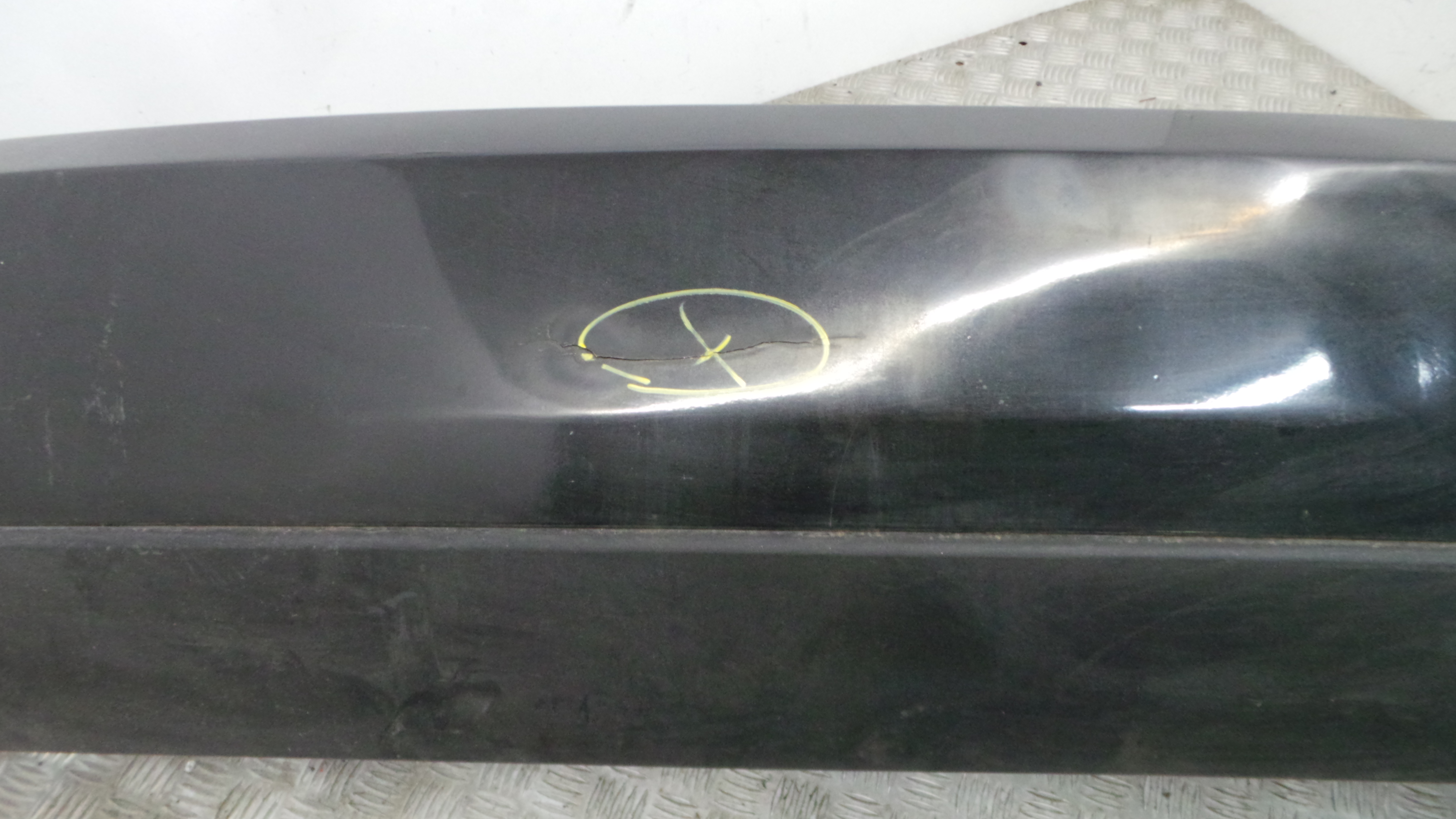 Para Choques de Trás YS41-17906-ABW - FORD FOCUS I (DAW, DBW)-36661721