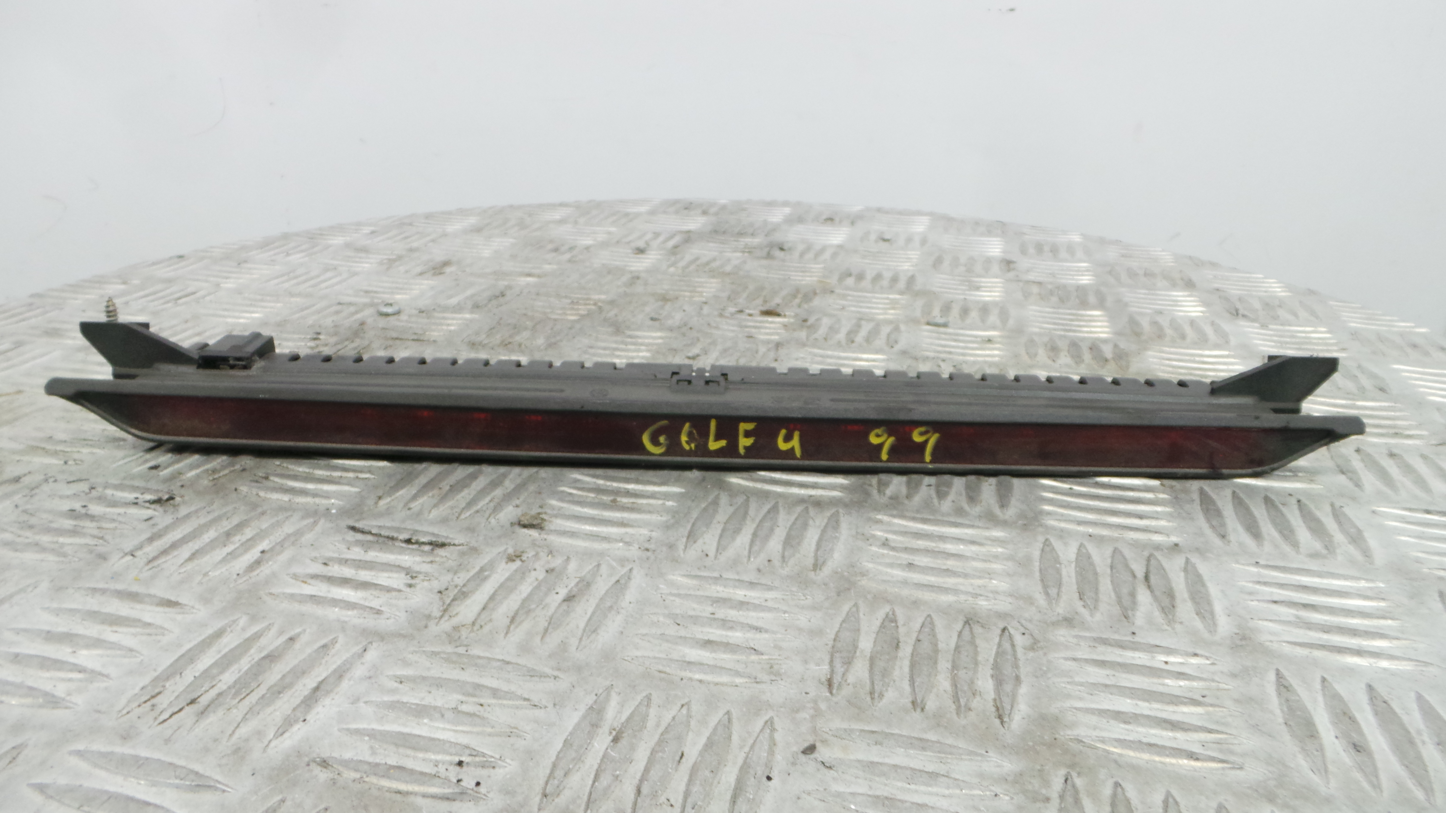 Farolim Stop Central / Luz de Stop Adicional 1J6945097C - VW GOLF IV (1J1), GOLF Mk IV (1J1)-36662102 Farolim Stop Central / Luz de Stop Adicional 1J6945097C - VW GOLF IV (1J1), GOLF Mk IV (1J1)-36662102