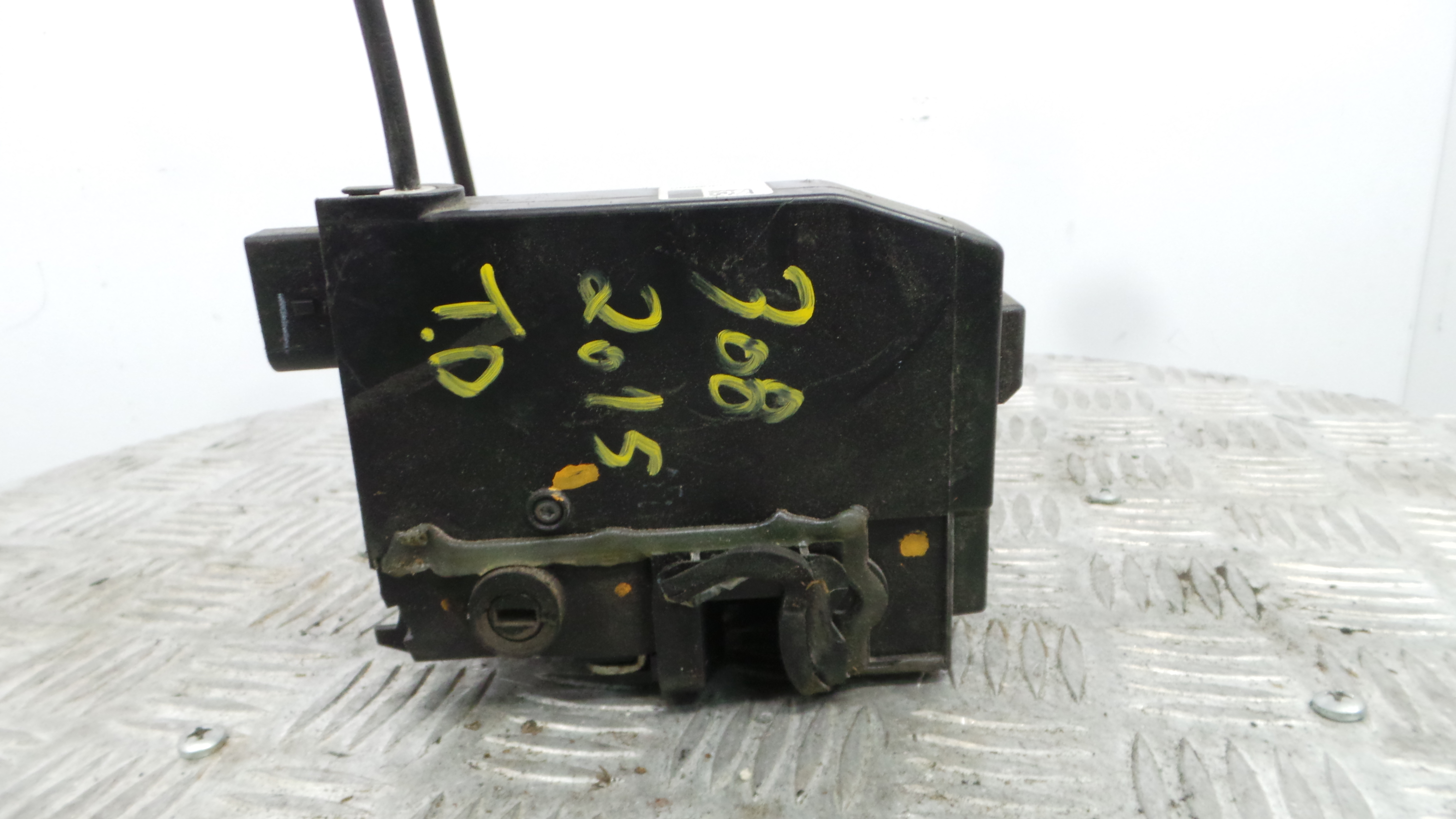 Fecho da Porta Trás Dto 9810309880 - PEUGEOT 308 II (LB_, LP_, LW_, LH_, L3_)-36662115