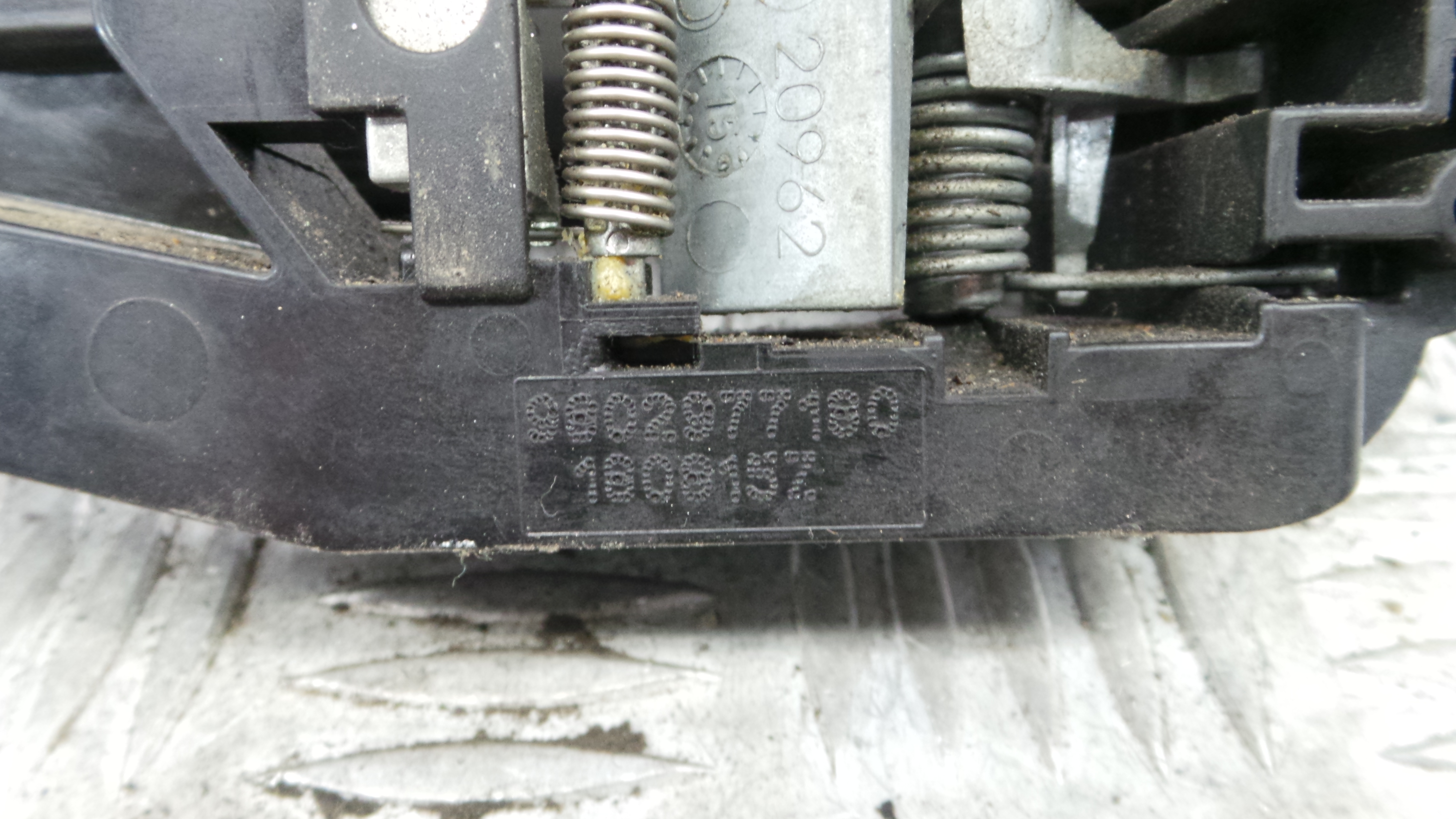 Puxador Exterior Trás Direita   980297821T - PEUGEOT 308 II (LB_, LP_, LW_, LH_, L3_)-36662196