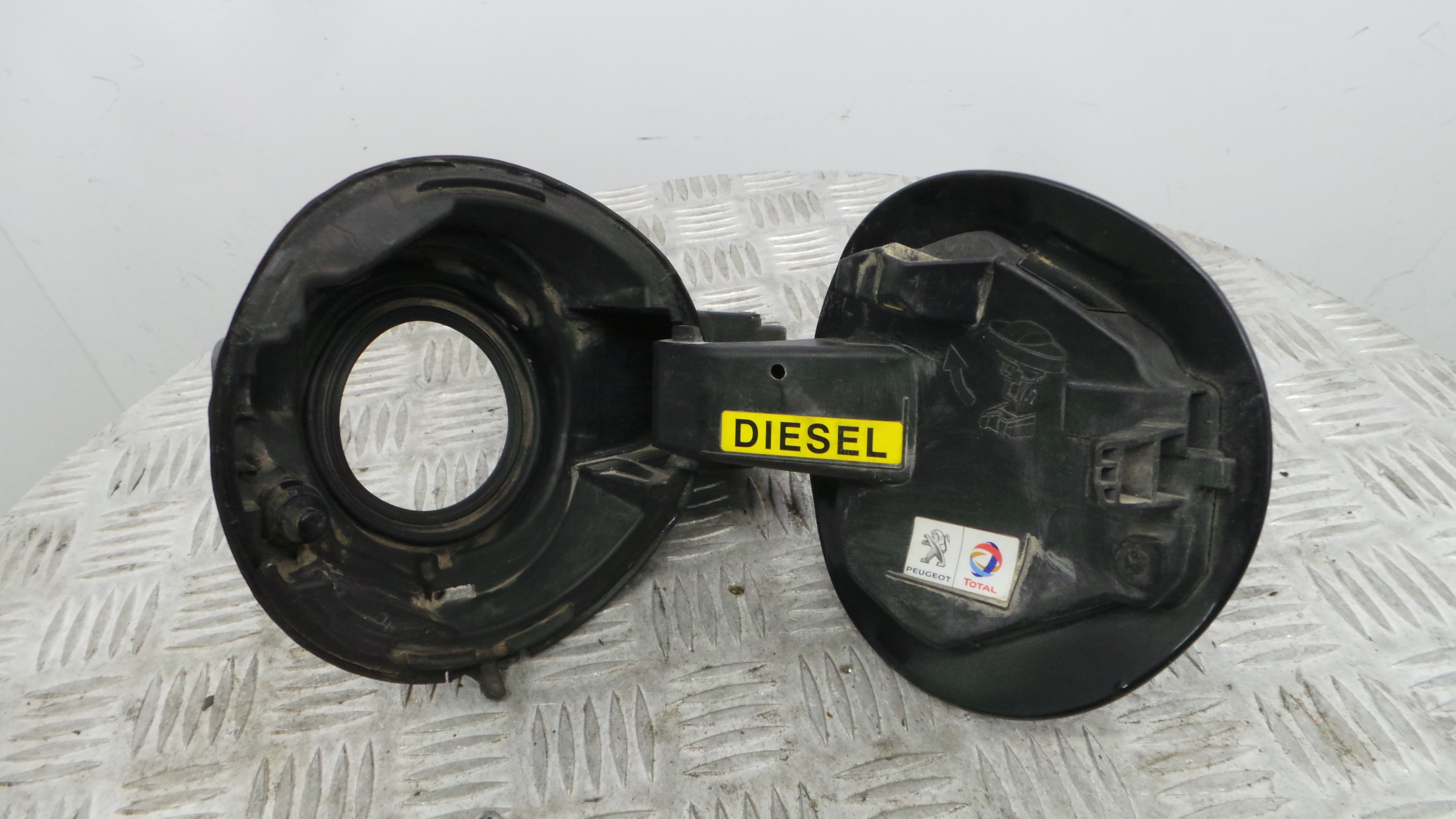 Tampão de Combustivel  9678707480 - PEUGEOT 308 II (LB_, LP_, LW_, LH_, L3_)-36665049