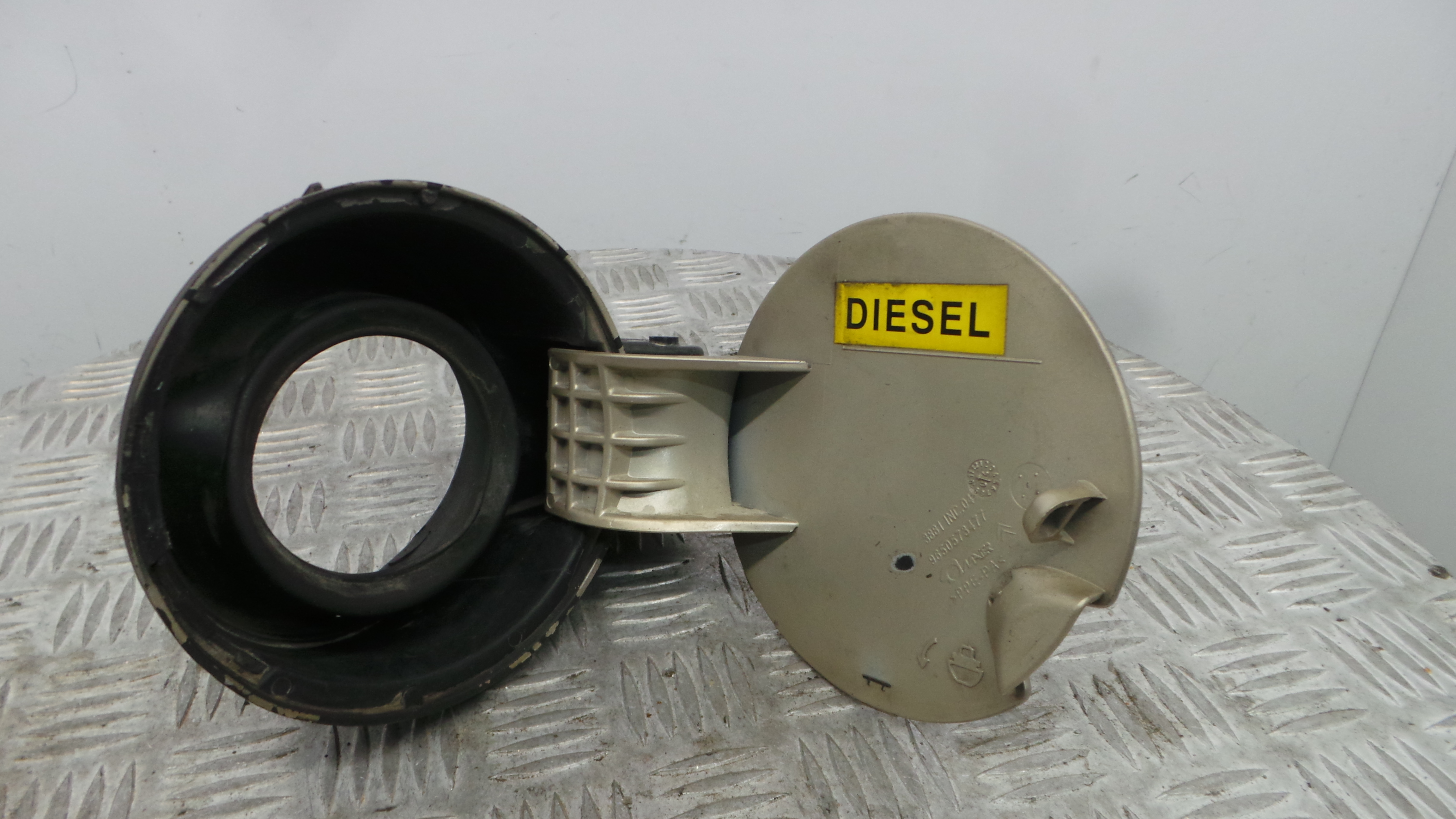 Tampão de Combustivel 9647152080 - CITROËN C4 I (LC_)-36665054