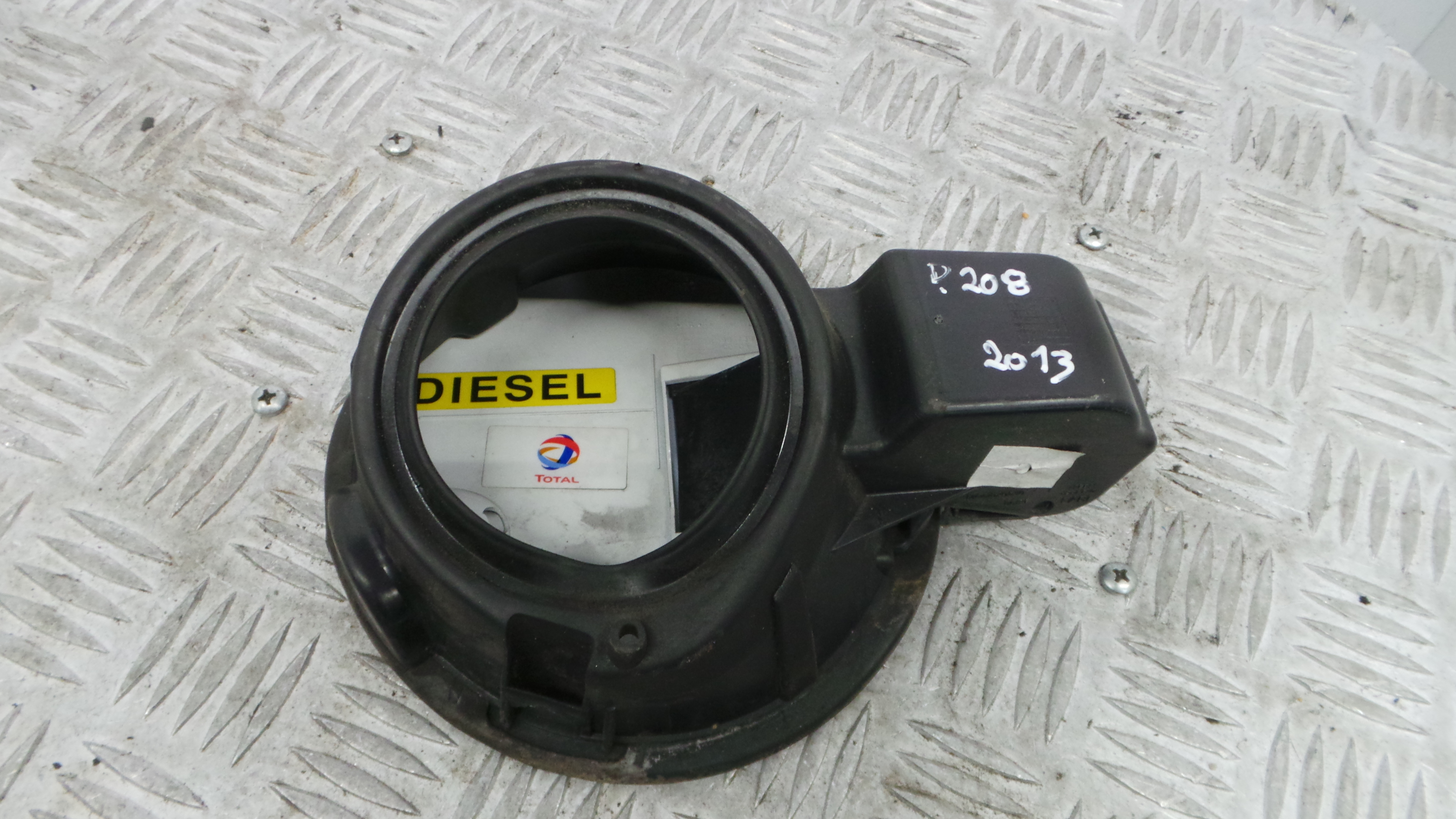 Tampão de Combustivel 9807206080 - PEUGEOT 208 I (CA_, CC_)-36665064