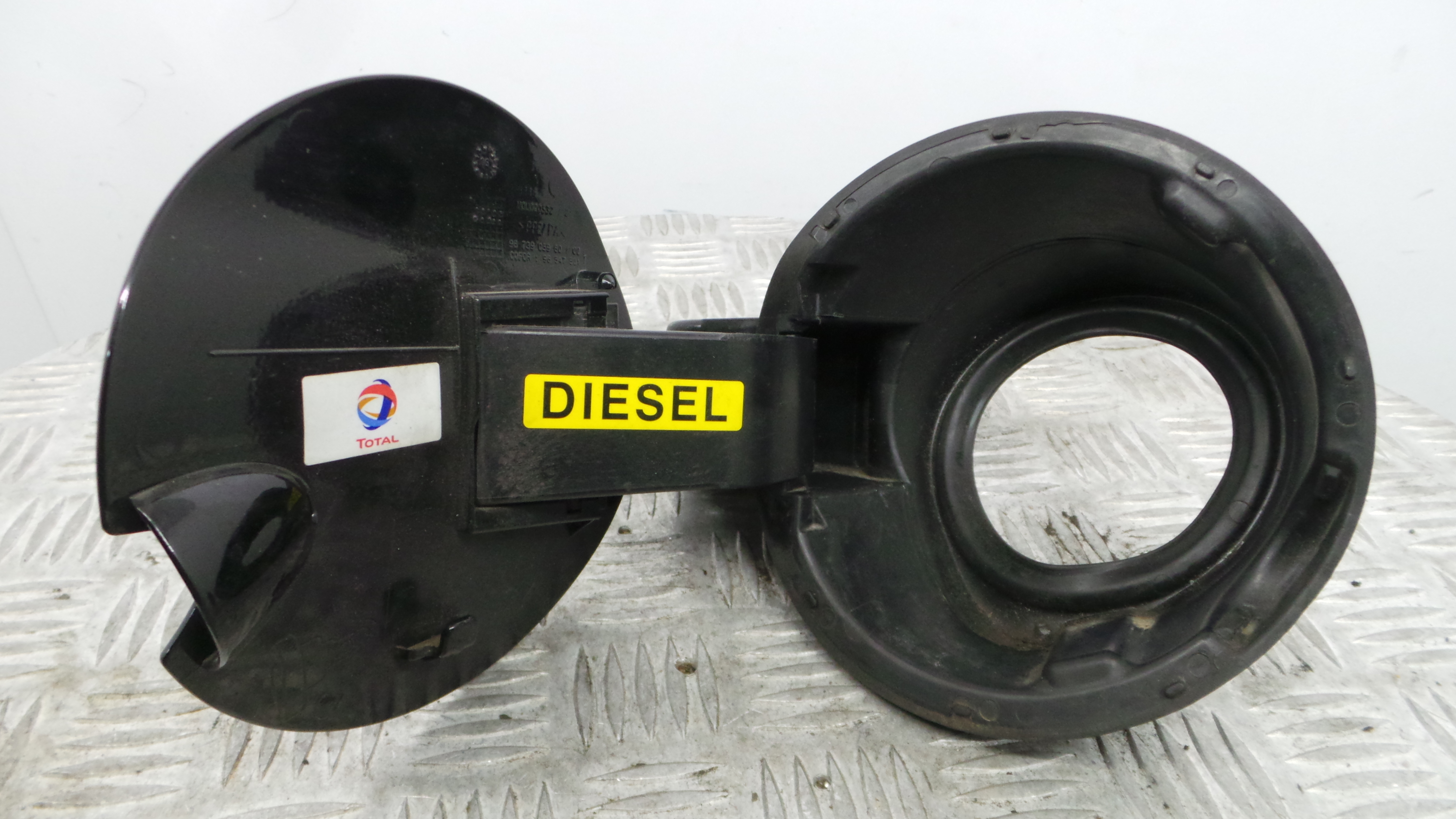 Tampão de Combustivel 9807206080 - CITROËN C3 II (SC_)-36665069