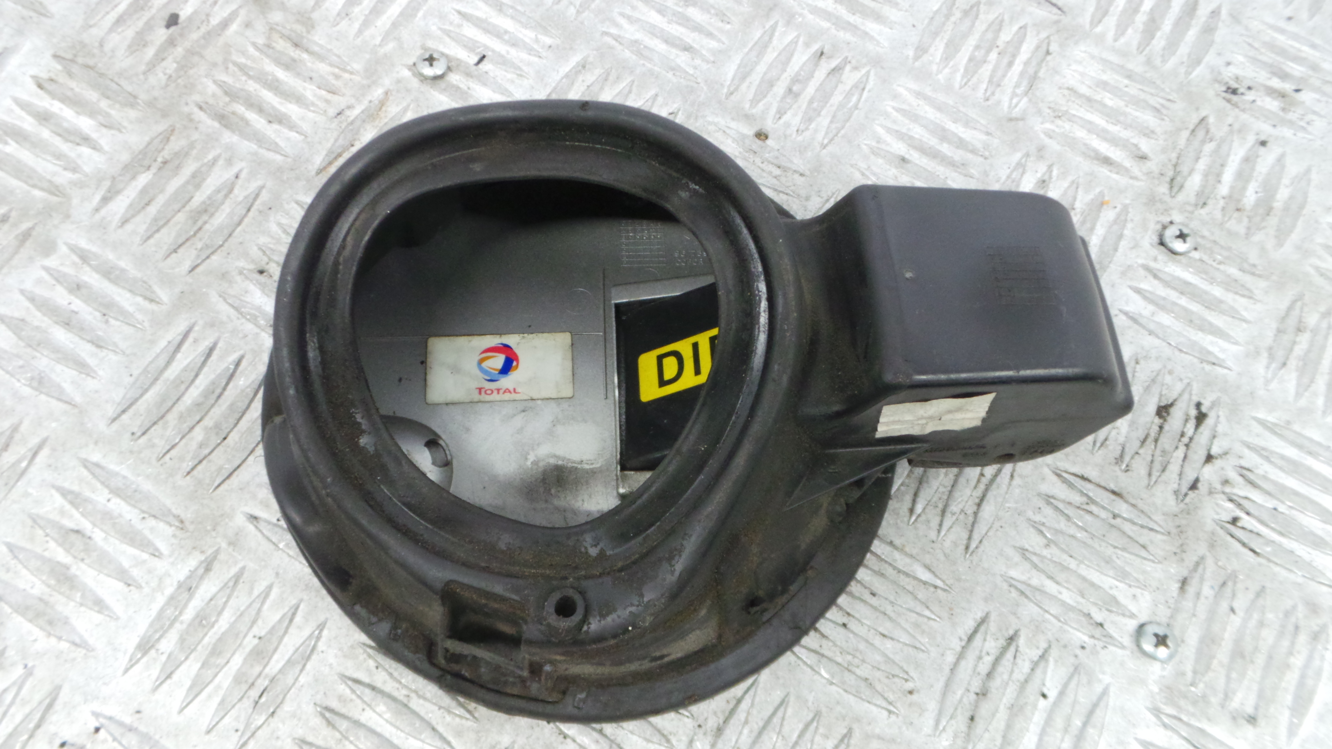 Tampão de Combustivel 9807206080 - PEUGEOT 208 I (CA_, CC_)-36665102