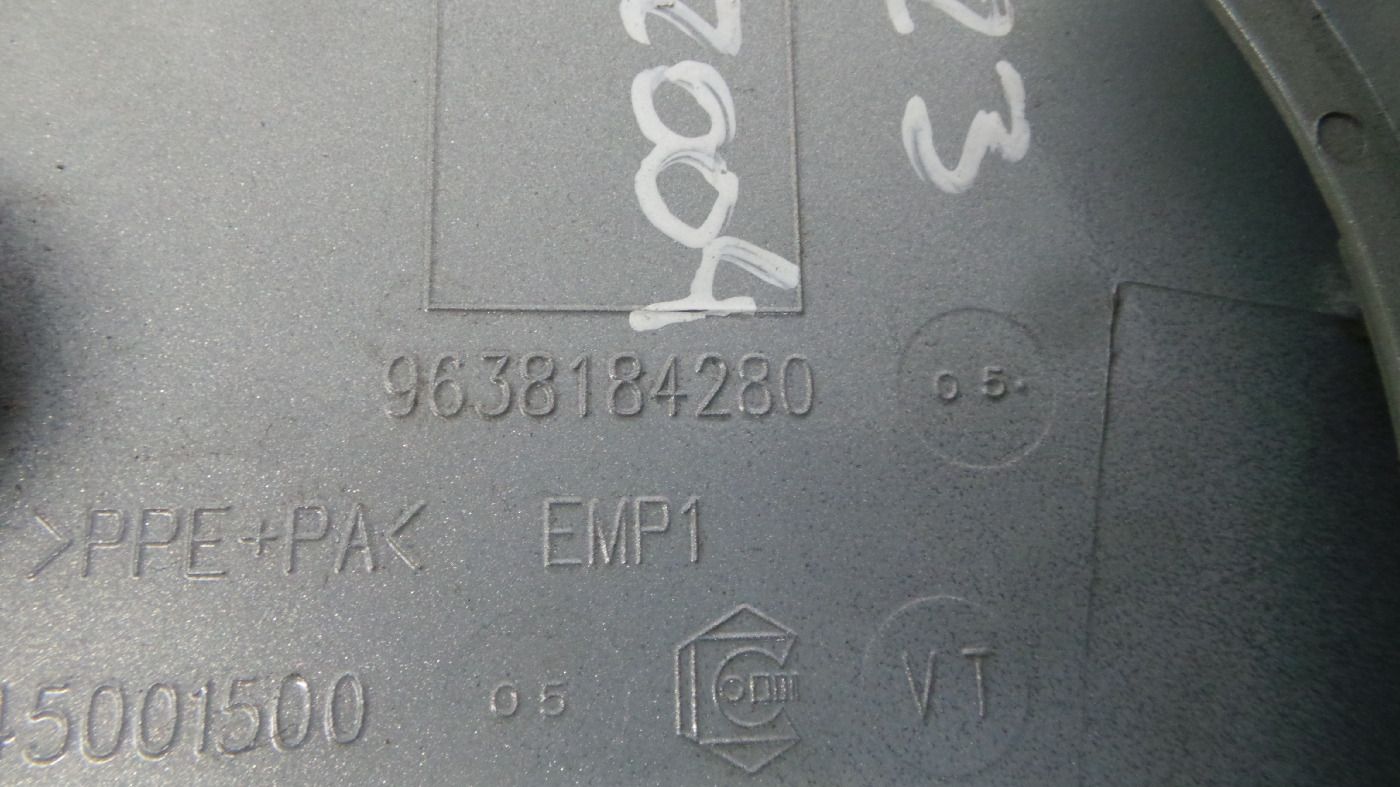 Tampão de Combustivel 9638184280 - CITROËN C3 I (FC_, FN_)-36665139