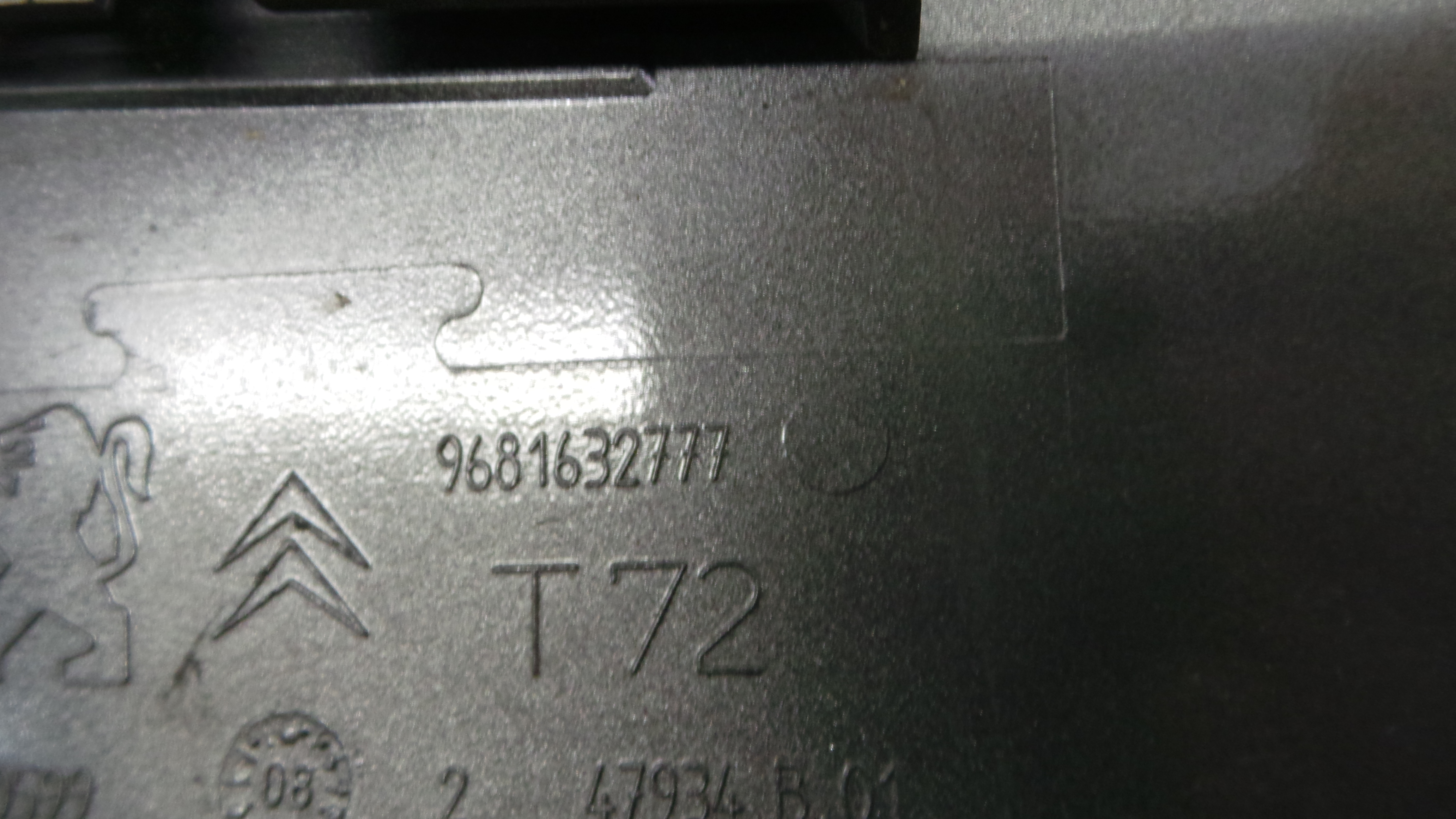 Tampão de Combustivel 9681632777 - PEUGEOT 308 SW I (4E_, 4H_)-36667211