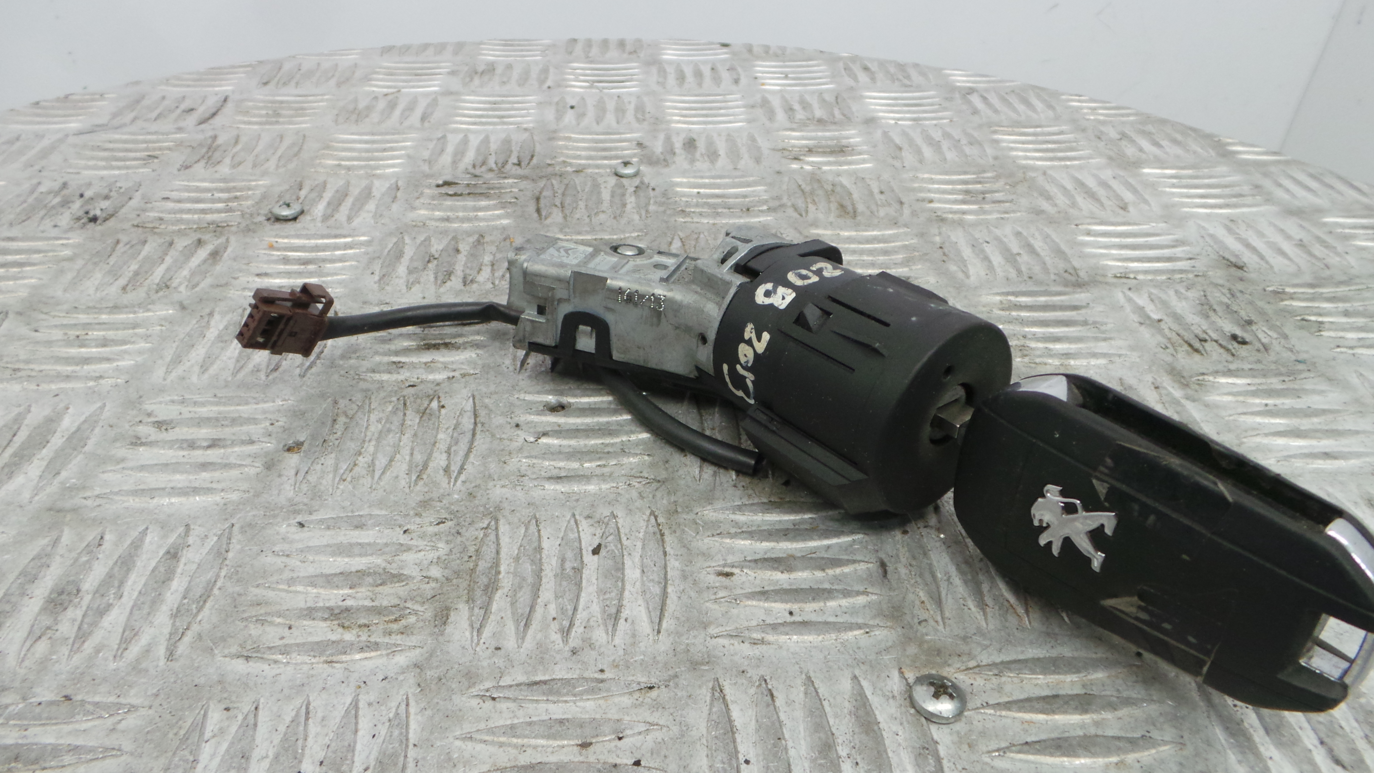 Canhão de ignição  - PEUGEOT 208 I (CA_, CC_)-36668559