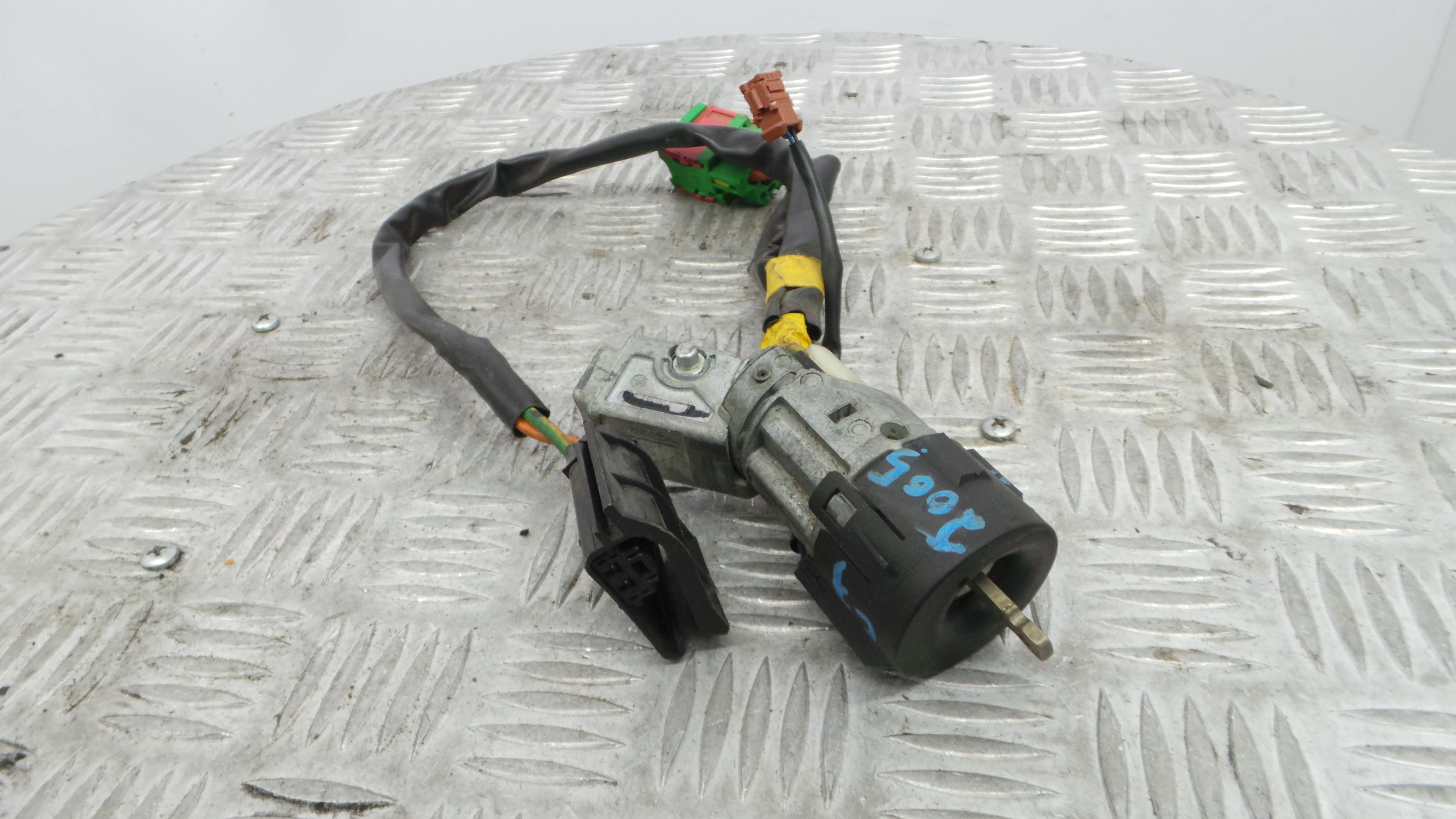 Canhão de ignição N0501413 - CITROËN C3 I (FC_, FN_)-36671262 Canhão de ignição N0501413 - CITROËN C3 I (FC_, FN_)-36671262