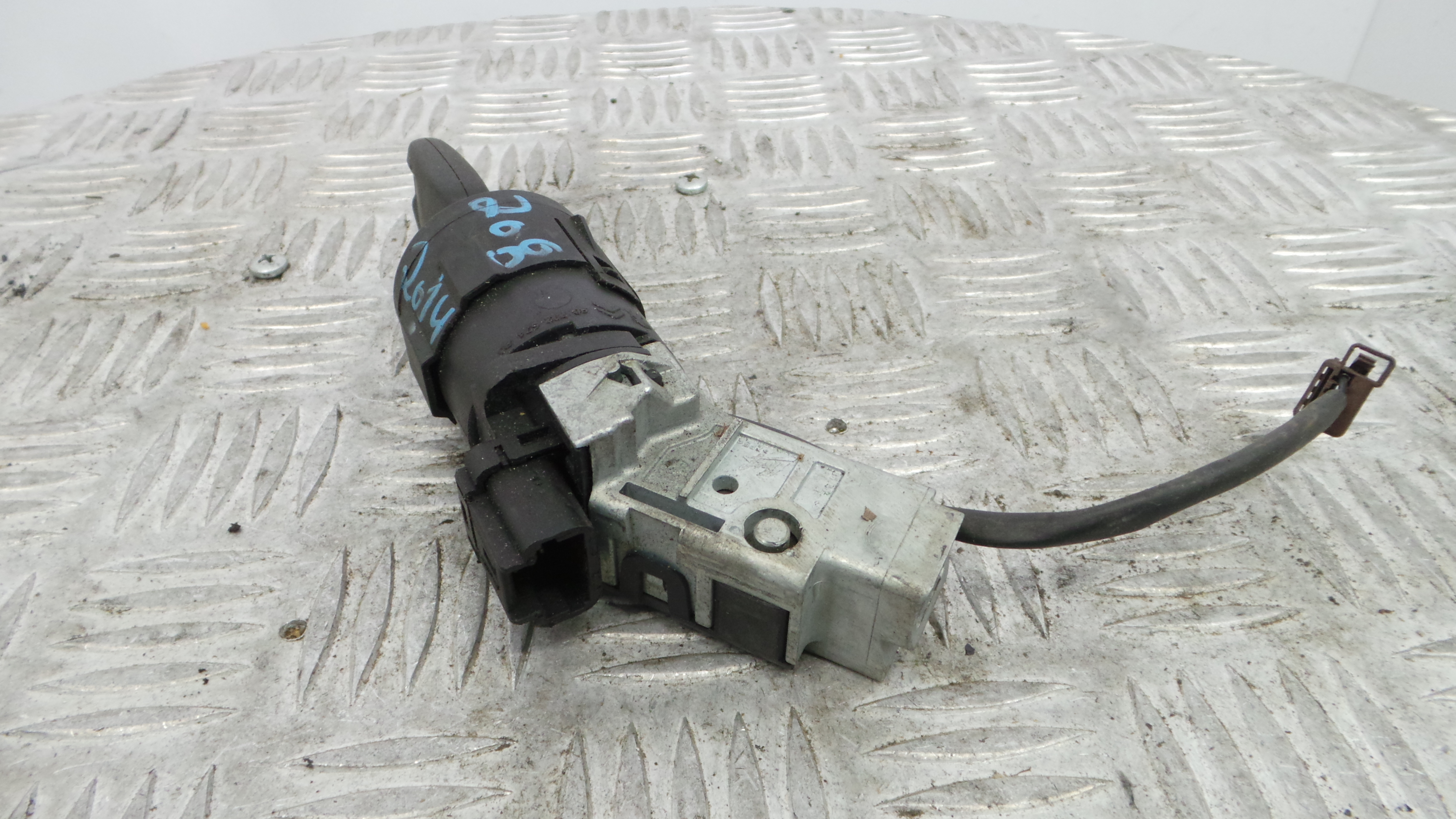 Canhão de ignição 36454600 - PEUGEOT 208 I (CA_, CC_)-36671278