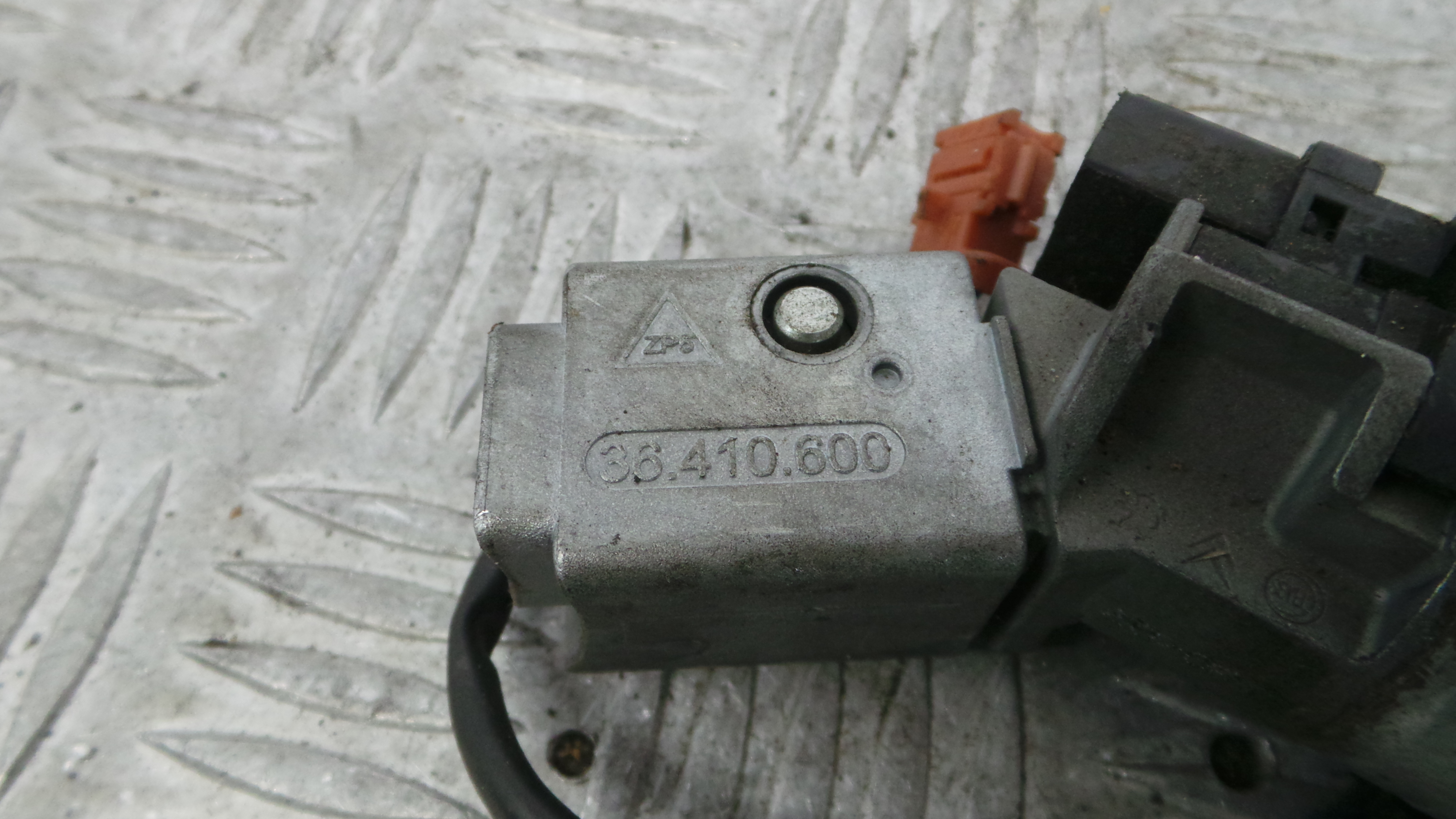 Canhão de ignição 36410600 - PEUGEOT 308 I (4A_, 4C_)-36671318