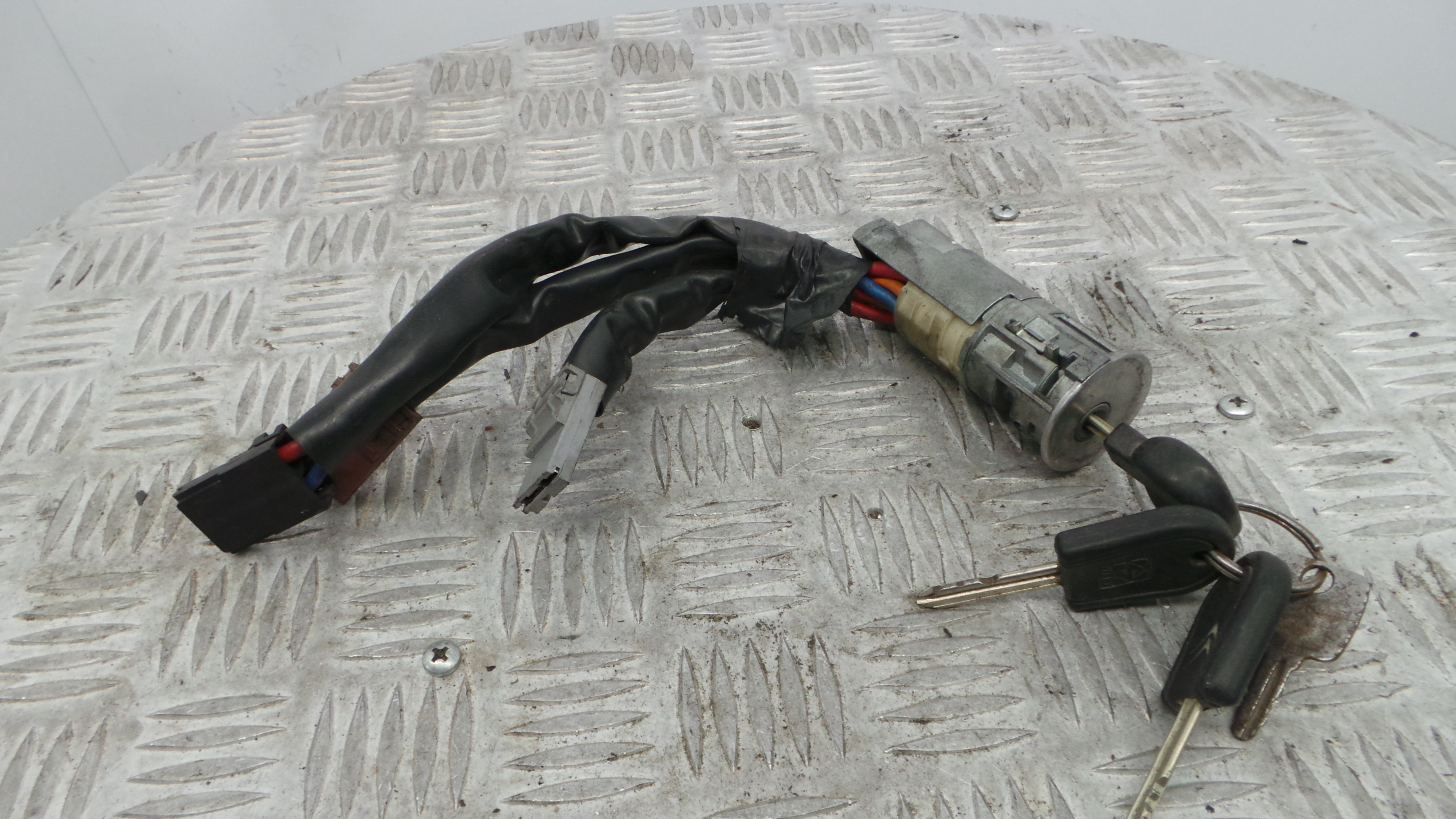 Canhão de ignição 4162W2 - CITROËN AX (ZA-_)-36671335 Canhão de ignição 4162W2 - CITROËN AX (ZA-_)-36671335